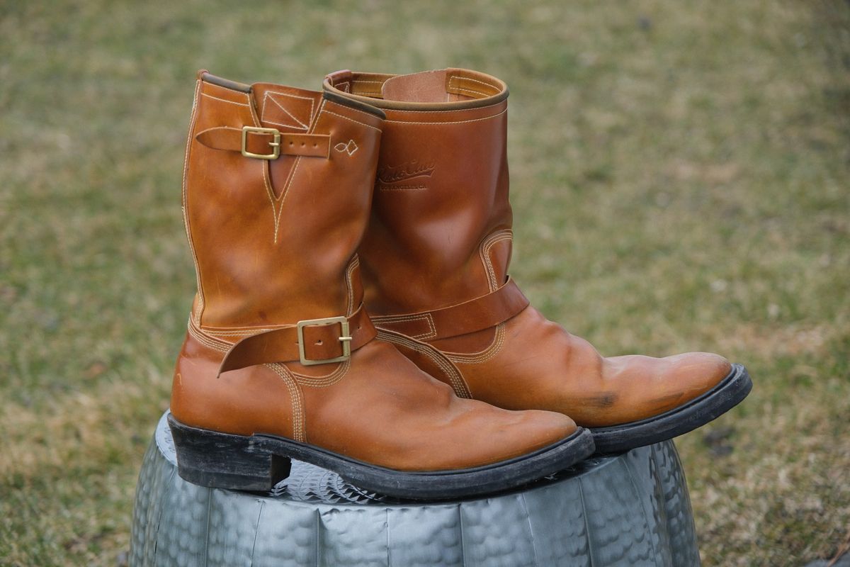 Photo by jononono on March 4, 2024 of the Role Club Engineer Boots in Horween Amaretto Shell Cordovan.