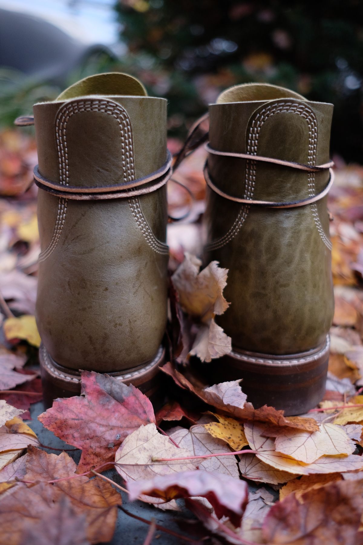 Photo by jononono on November 5, 2022 of the John Lofgren M-43 Service Shoes in Shinki Olive Shrunken Horsebutt.
