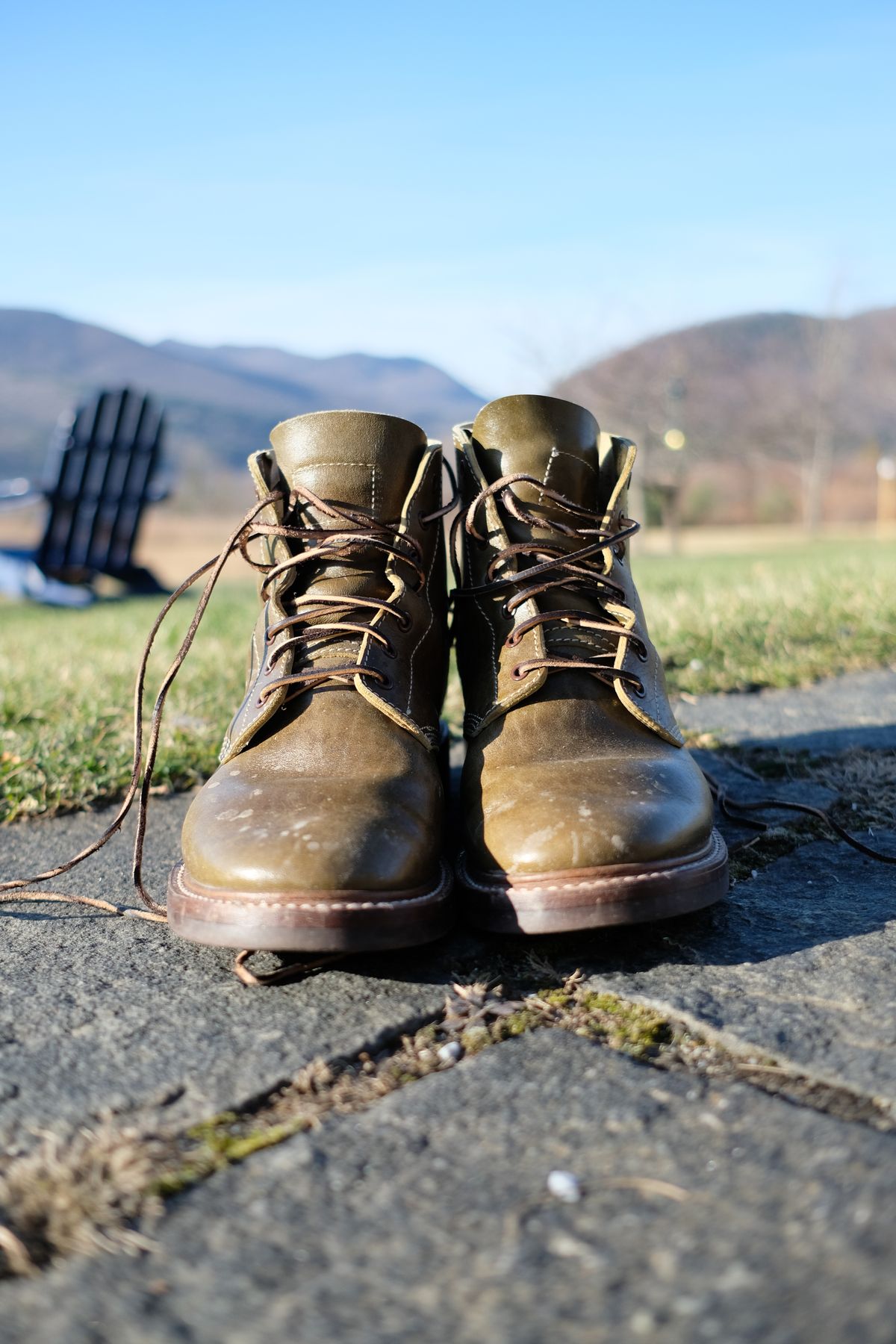 Photo by jononono on December 5, 2022 of the John Lofgren M-43 Service Shoes in Shinki Olive Shrunken Horsebutt.