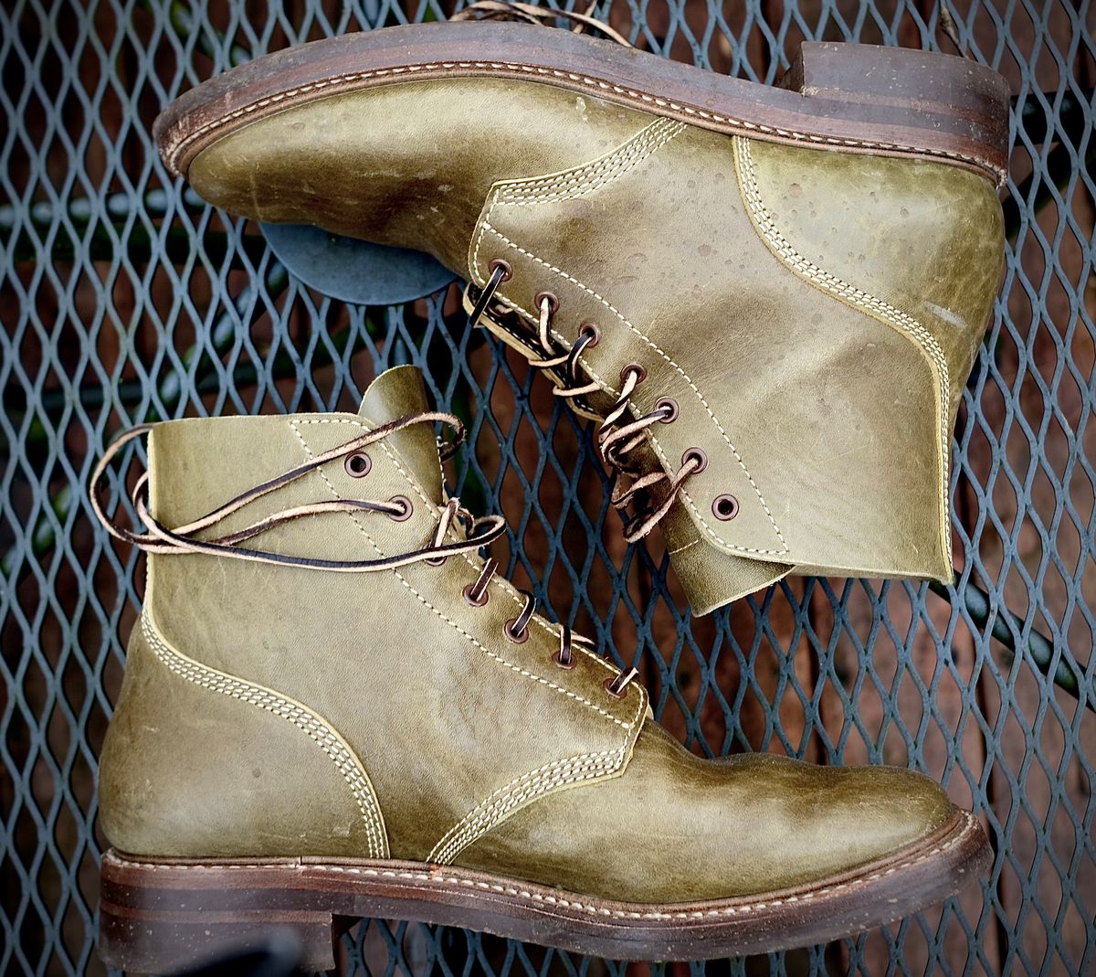 Photo by jononono on January 5, 2023 of the John Lofgren M-43 Service Shoes in Shinki Olive Shrunken Horsebutt.