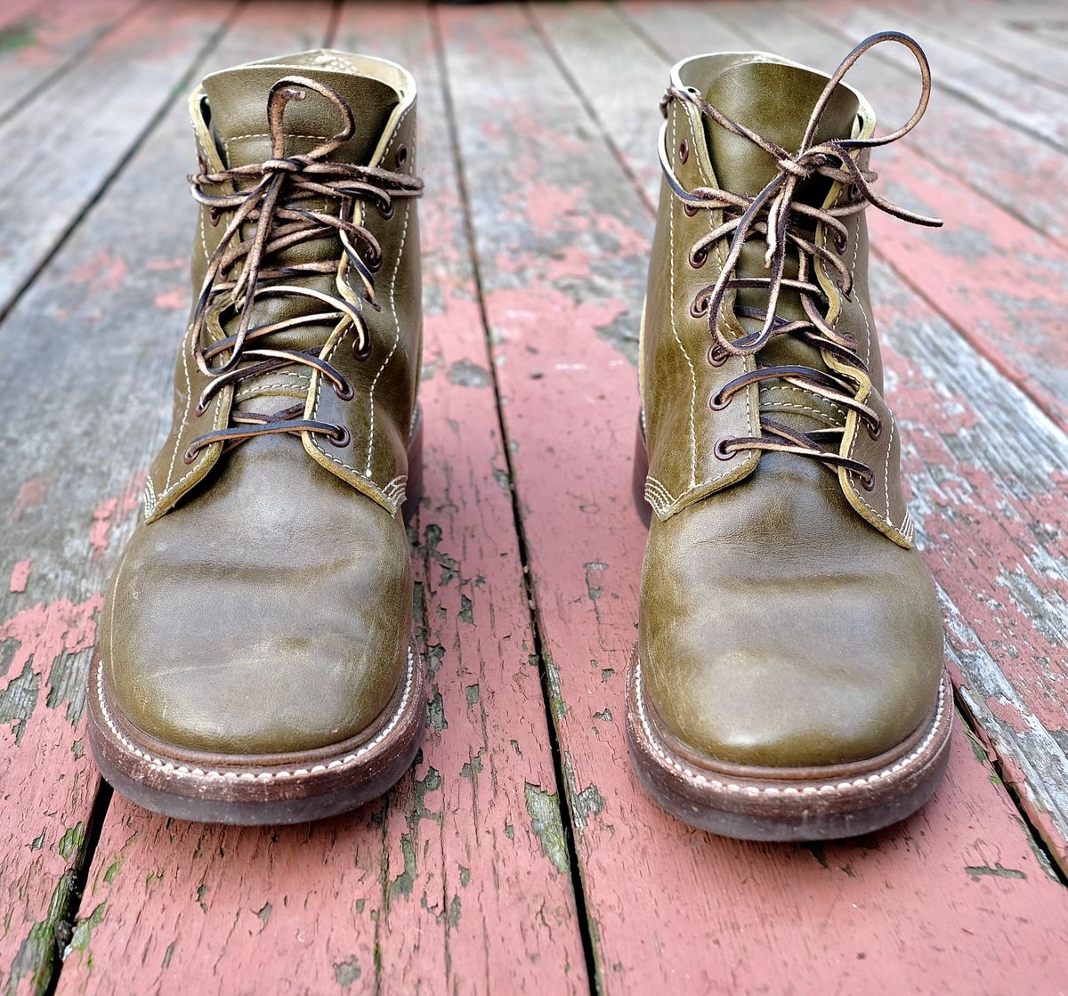 Photo by jononono on February 5, 2023 of the John Lofgren M-43 Service Shoes in Shinki Olive Shrunken Horsebutt.