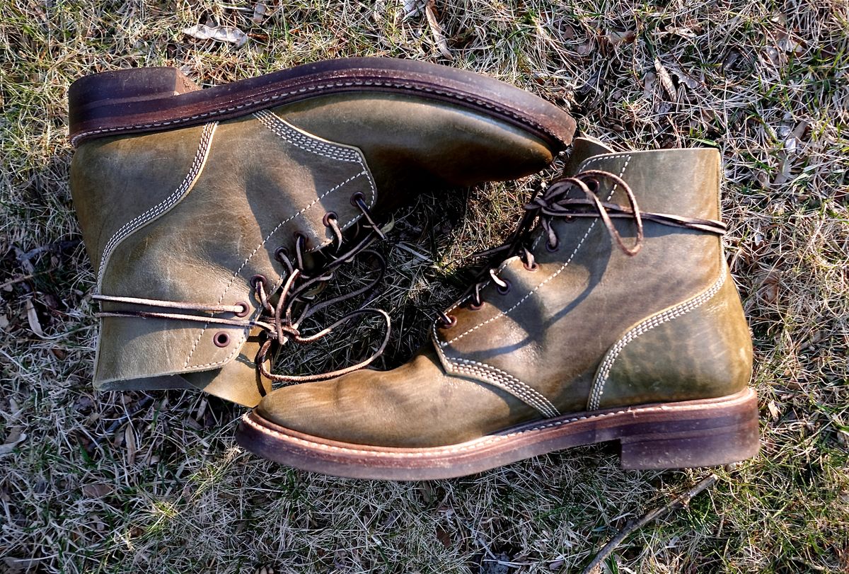 Photo by jononono on March 5, 2023 of the John Lofgren M-43 Service Shoes in Shinki Olive Shrunken Horsebutt.