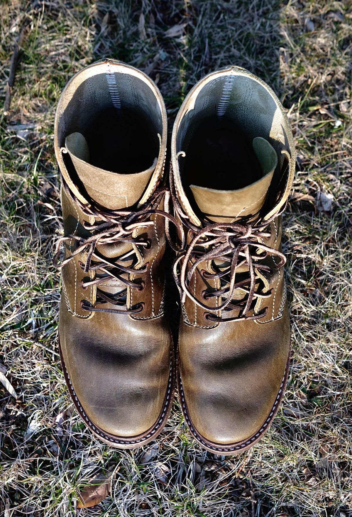Photo by jononono on March 5, 2023 of the John Lofgren M-43 Service Shoes in Shinki Olive Shrunken Horsebutt.