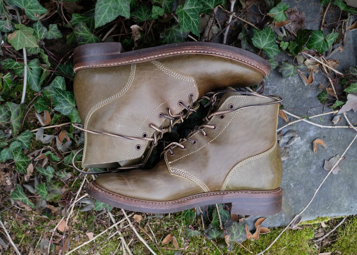 Photo by jononono on April 6, 2023 of the John Lofgren M-43 Service Shoes in Shinki Olive Shrunken Horsebutt.