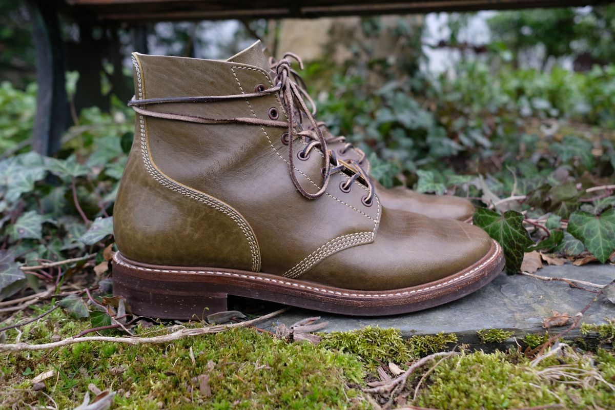 Photo by jononono on April 6, 2023 of the John Lofgren M-43 Service Shoes in Shinki Olive Shrunken Horsebutt.
