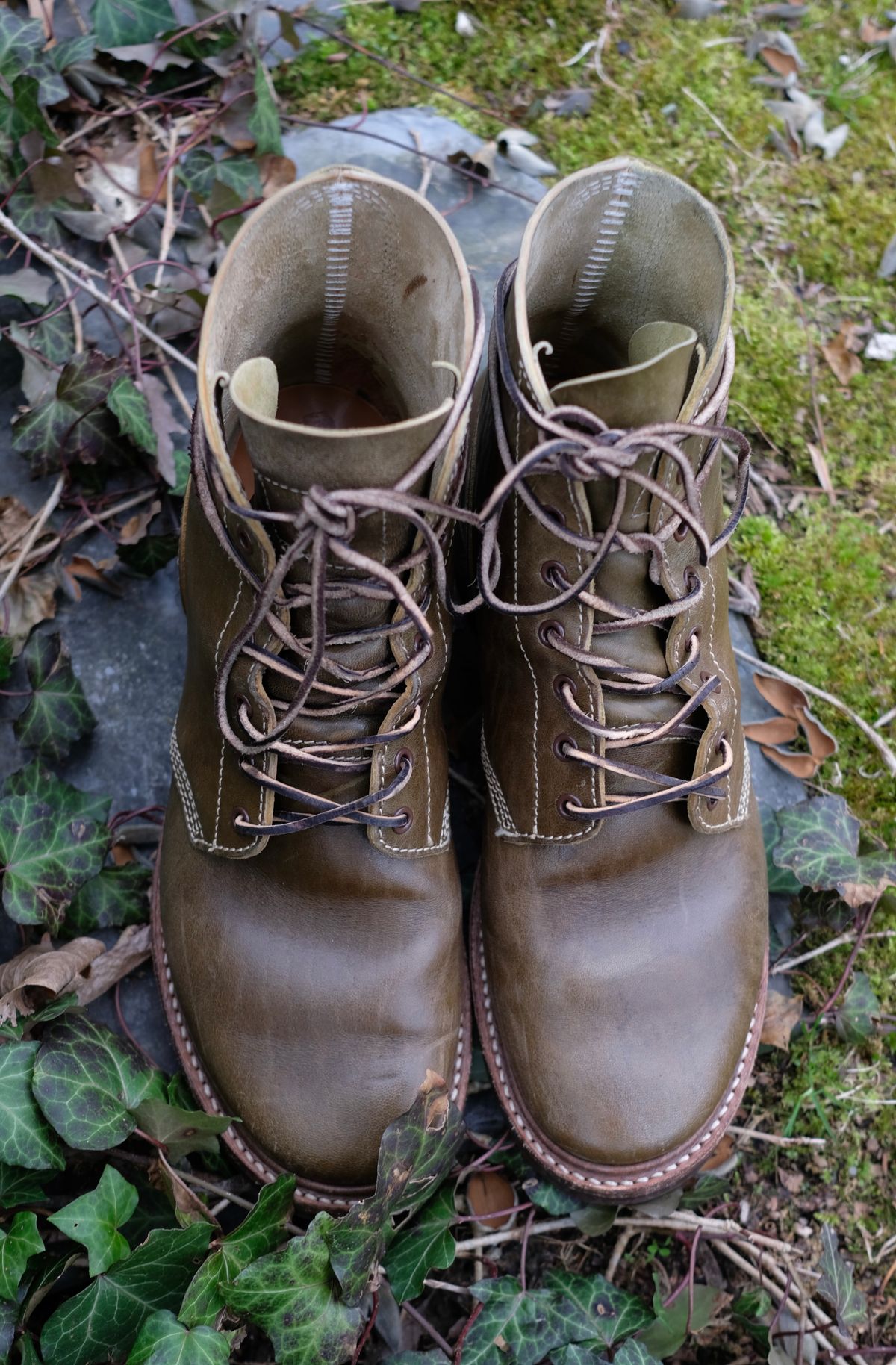 Photo by jononono on April 6, 2023 of the John Lofgren M-43 Service Shoes in Shinki Olive Shrunken Horsebutt.