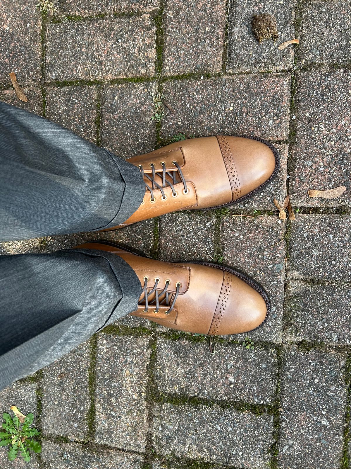 Photo by scitboot on October 2, 2025 of the Grant Stone Garrison Boot in Horween Dune Chromexcel.