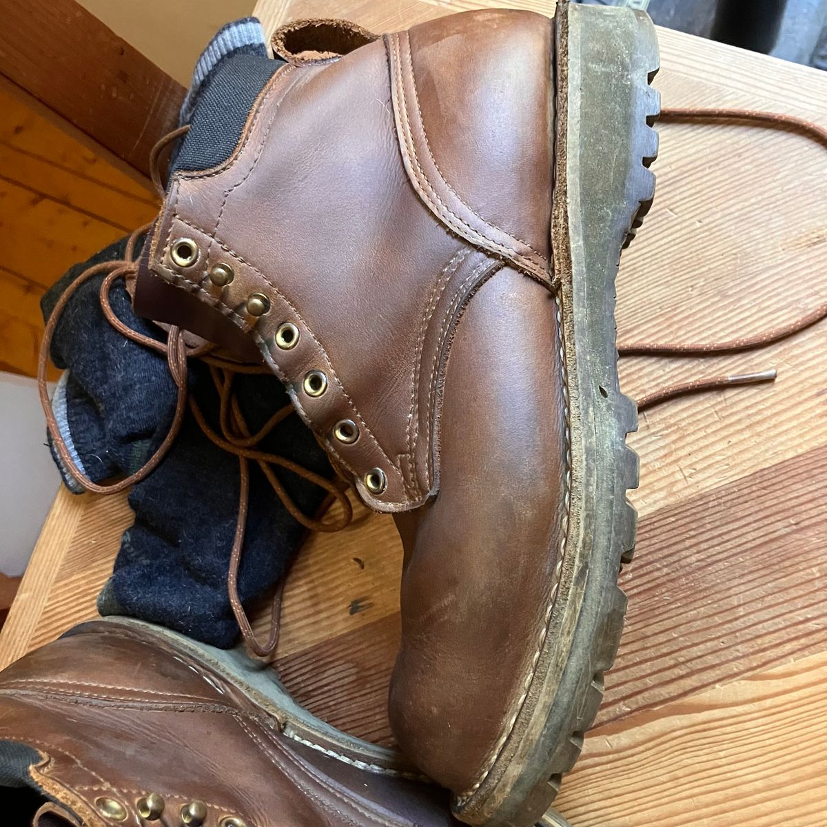 Photo by todd_ted on August 31, 2025 of the Nicks Ridgeline Hiking Boot in Seidel WeatherShield Brown.