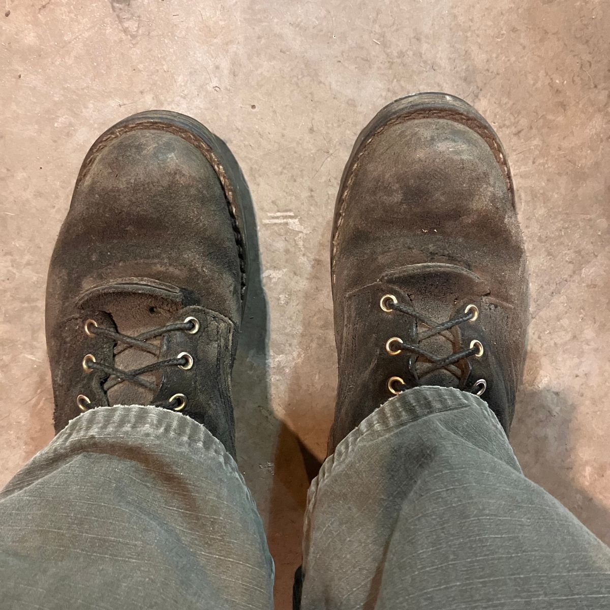 Photo by todd_ted on April 21, 2025 of the Nicks Ridgeline Hiking Boot in Seidel 1964 Black Roughout.