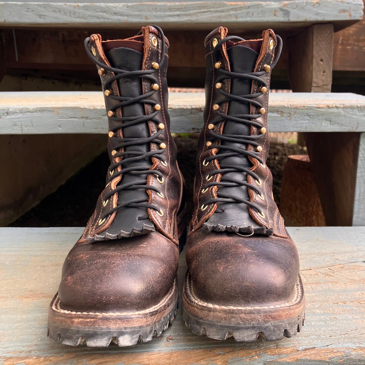 Photo by todd_ted on December 4, 2022 of the Nicks Urban Logger in Horween Brown Waxed Flesh.