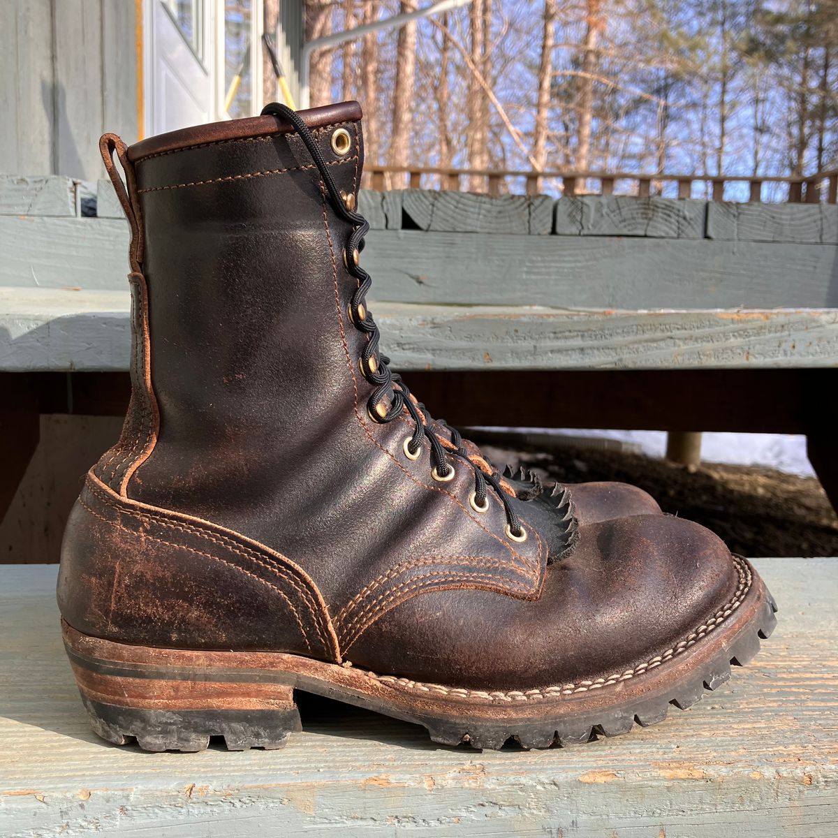 Photo by todd_ted on February 5, 2023 of the Nicks Urban Logger in Horween Brown Waxed Flesh.