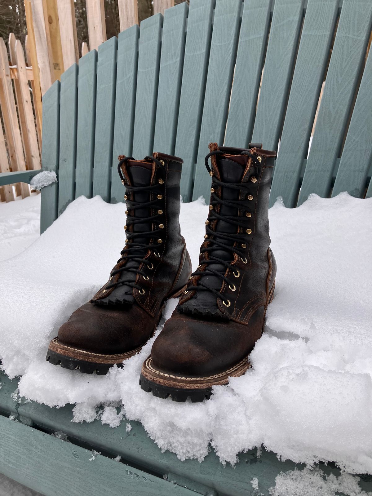 Photo by todd_ted on March 2, 2023 of the Nicks Urban Logger in Horween Brown Waxed Flesh.