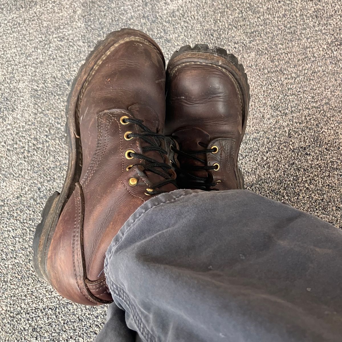 Photo by todd_ted on March 31, 2025 of the Nicks Urban Logger in Seidel MaxSupport Chocolate.