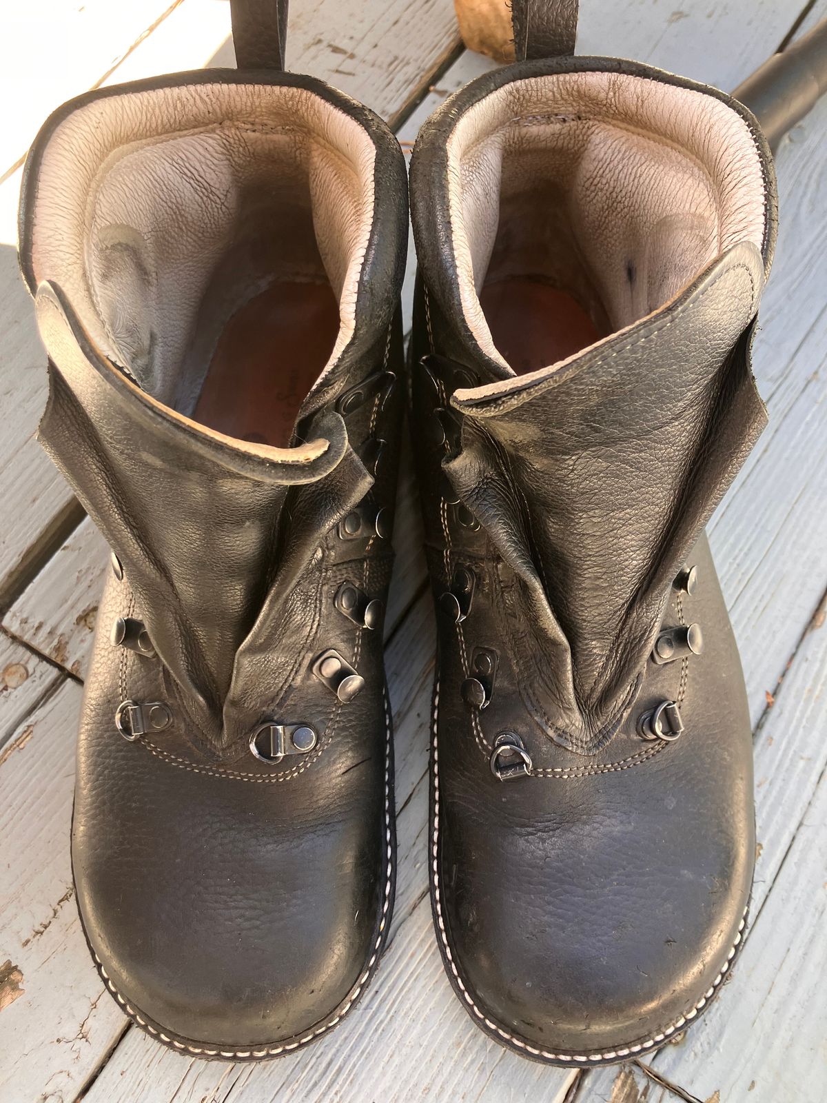 Photo by todd_ted on September 8, 2025 of the Peter Limmer & Sons Custom Model in Horween Black Waterproofed Chrome-Tanned Cowhide.