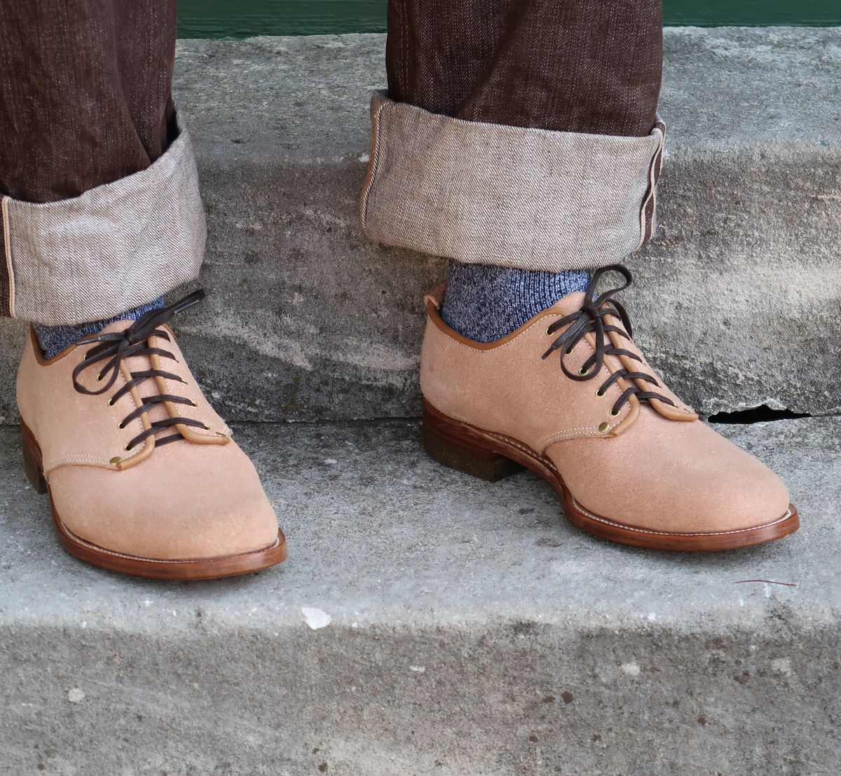 Photo by LarryStyles on October 3, 2023 of the Unsung Prototype Service Shoes in Wickett & Craig Natural Latigo Roughout.