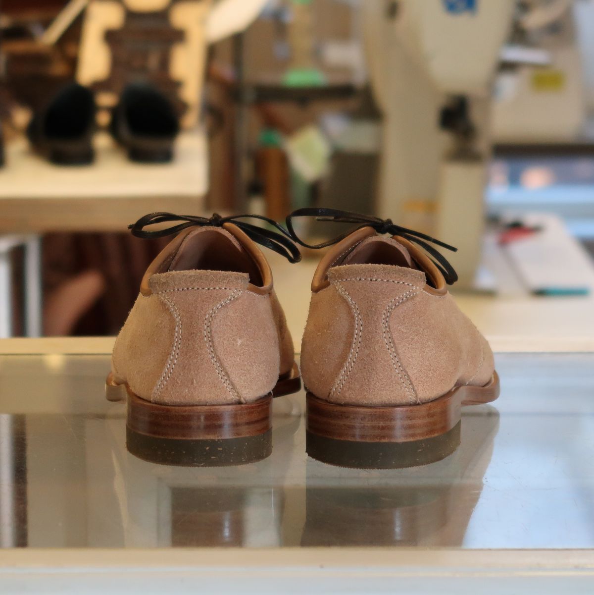 Photo by LarryStyles on October 3, 2023 of the Unsung Prototype Service Shoes in Wickett & Craig Natural Latigo Roughout.