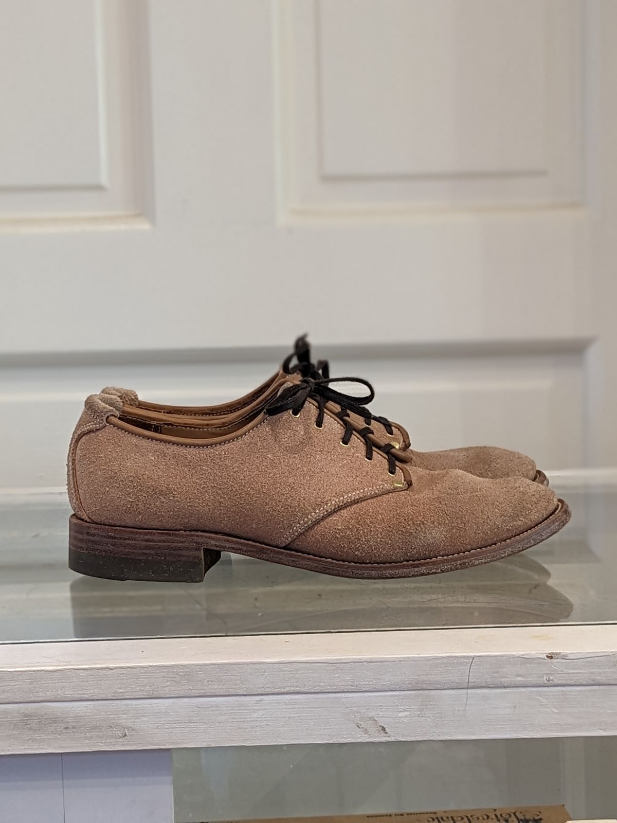 Photo by LarryStyles on November 1, 2023 of the Unsung Prototype Service Shoes in Wickett & Craig Natural Latigo Roughout.