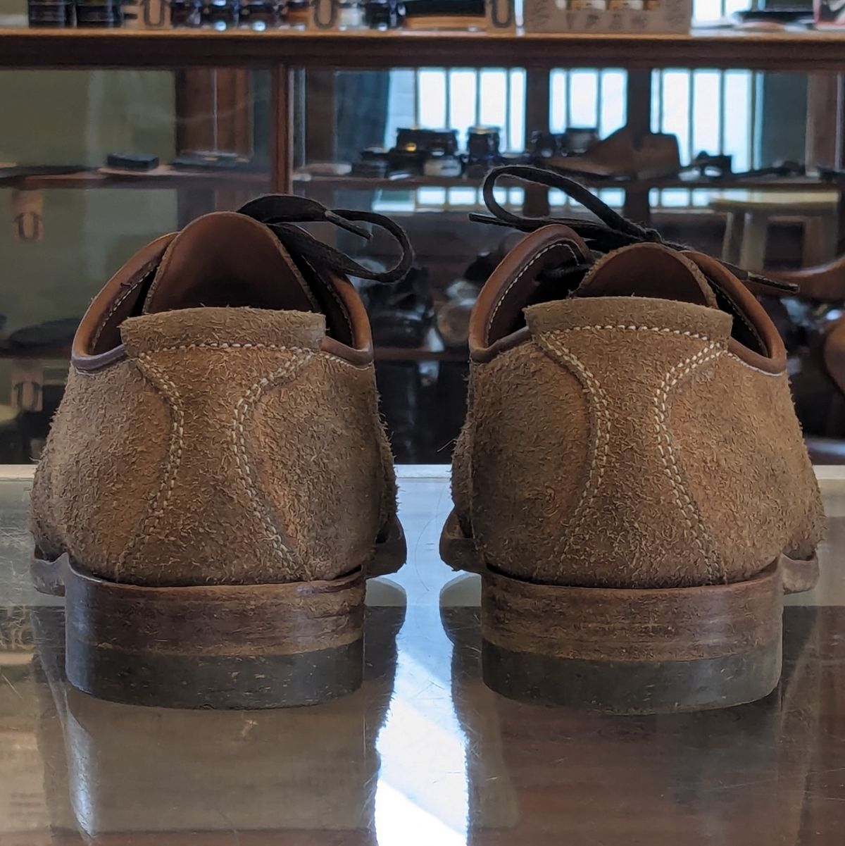 Photo by LarryStyles on March 2, 2024 of the Unsung Prototype Service Shoes in Wickett & Craig Natural Latigo Roughout.