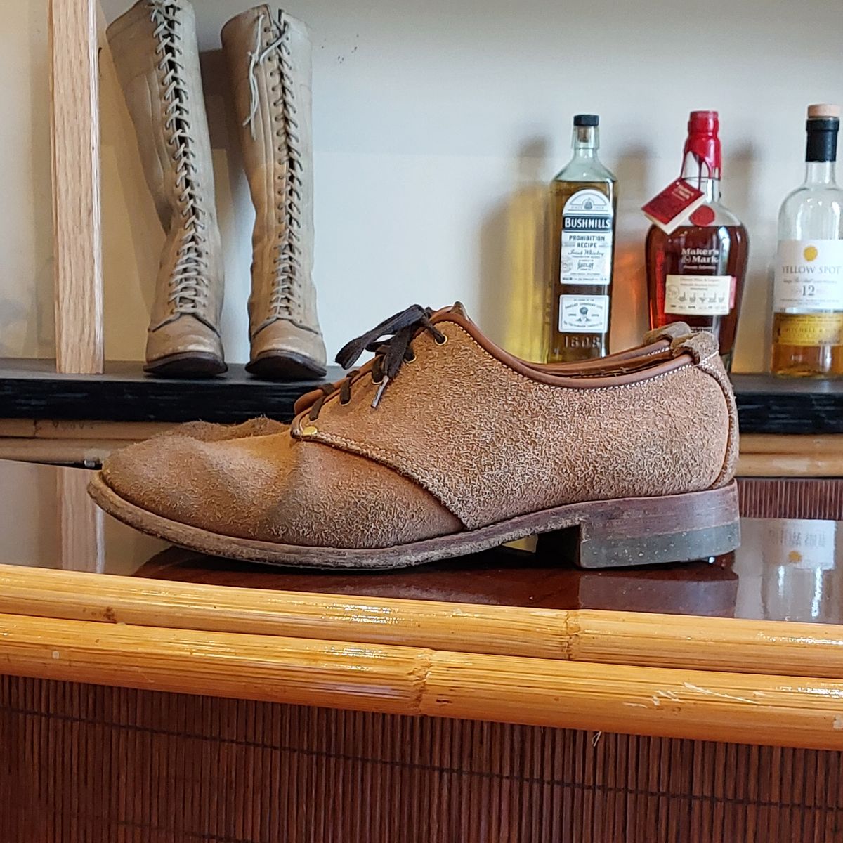 Photo by LarryStyles on April 3, 2024 of the Unsung Prototype Service Shoes in Wickett & Craig Natural Latigo Roughout.