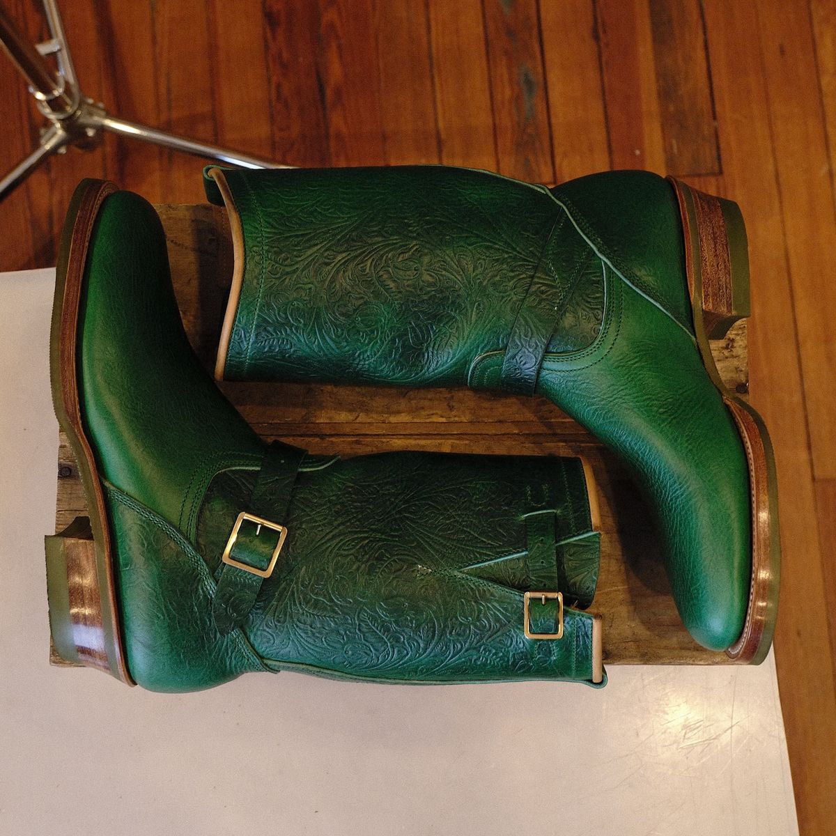 Photo by LarryStyles on November 1, 2025 of the Unsung U 22-2 Engineer Boot in Horween Chromexcel Embossed.