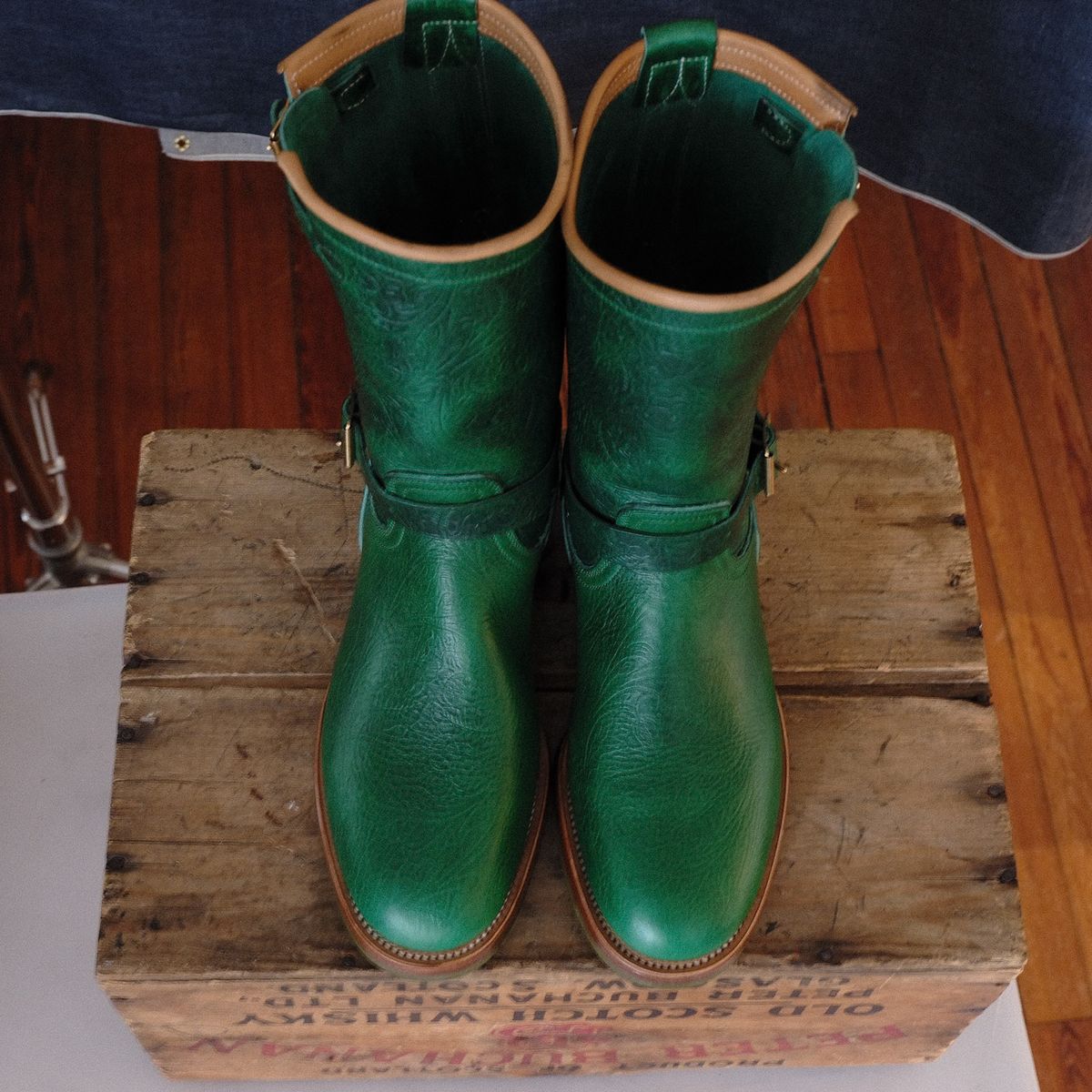 Photo by LarryStyles on November 1, 2025 of the Unsung U 22-2 Engineer Boot in Horween Chromexcel Embossed.