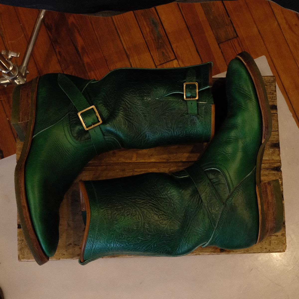 Photo by LarryStyles on December 2, 2025 of the Unsung U 22-2 Engineer Boot in Horween Chromexcel Embossed.