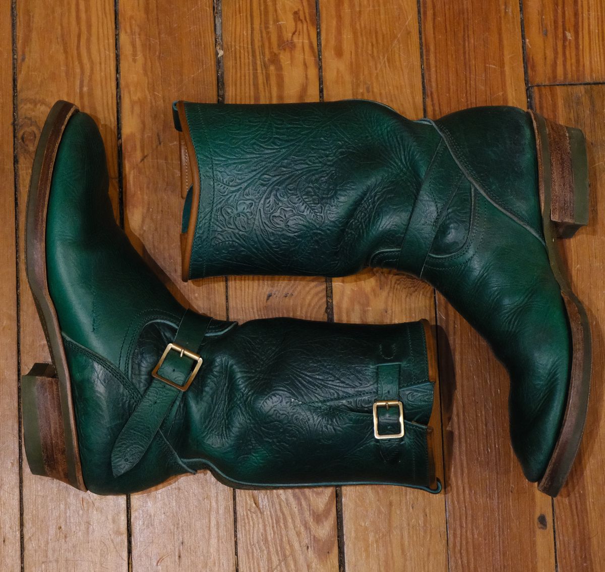 Photo by LarryStyles on February 3, 2026 of the Unsung U 22-2 Engineer Boot in Horween Chromexcel Embossed.