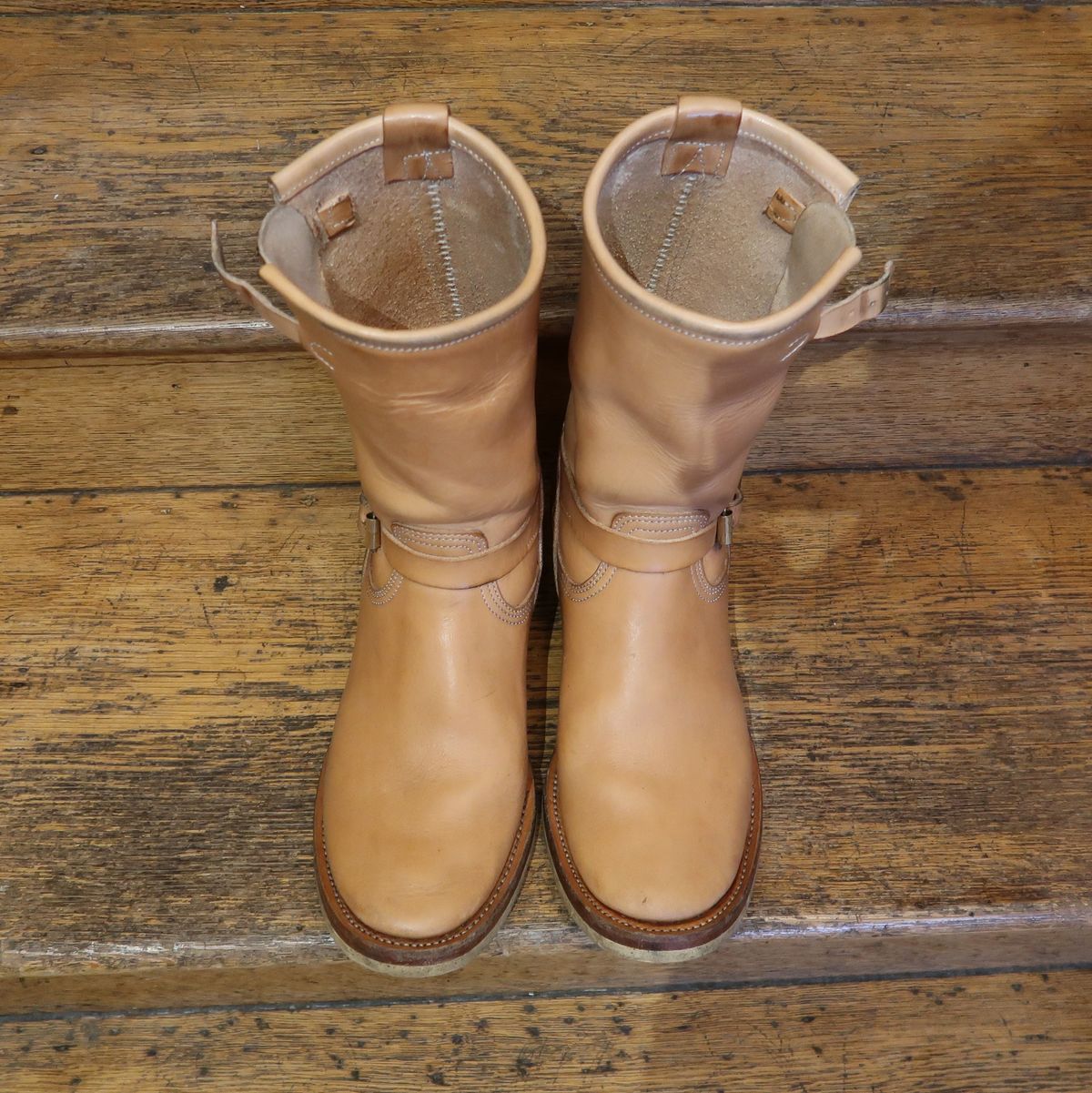 Photo by LarryStyles on January 3, 2023 of the Unsung U 22-2 Engineer Boot in Unlisted Leather.