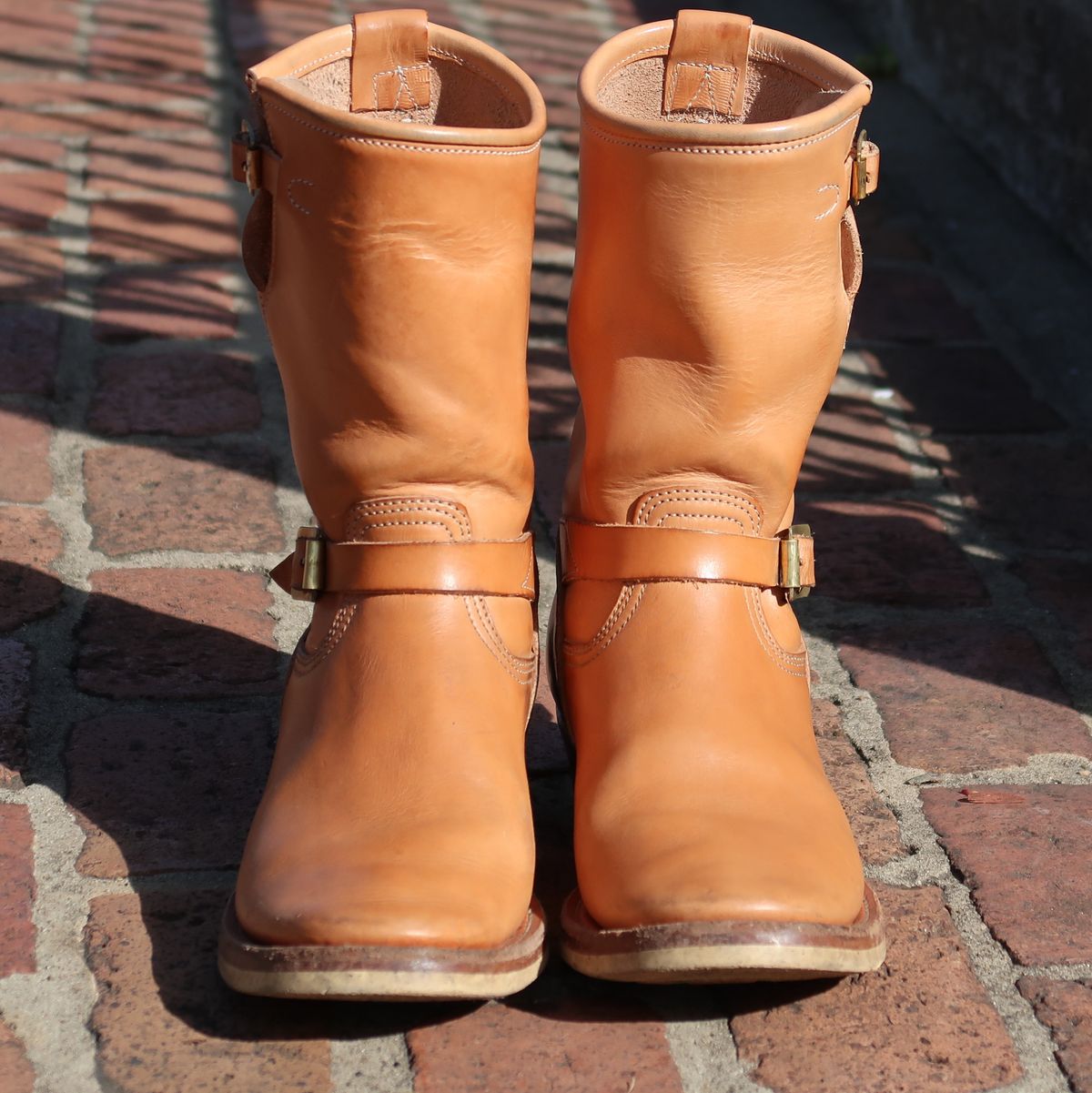 Photo by LarryStyles on April 1, 2023 of the Unsung U 22-2 Engineer Boot in Unlisted Leather.