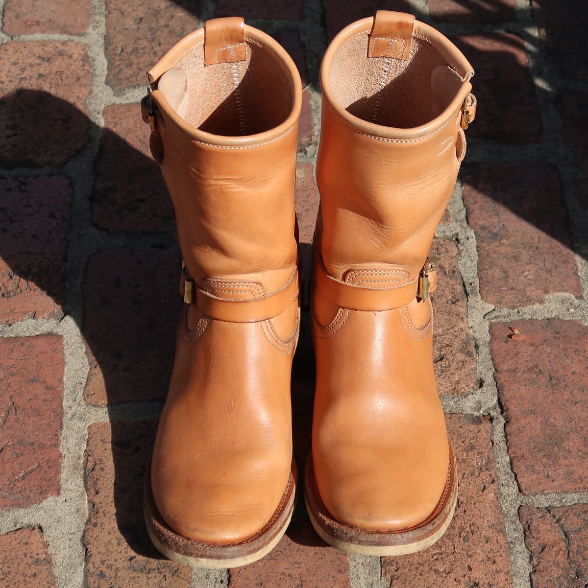 Photo by LarryStyles on April 1, 2023 of the Unsung U 22-2 Engineer Boot in Unlisted Leather.