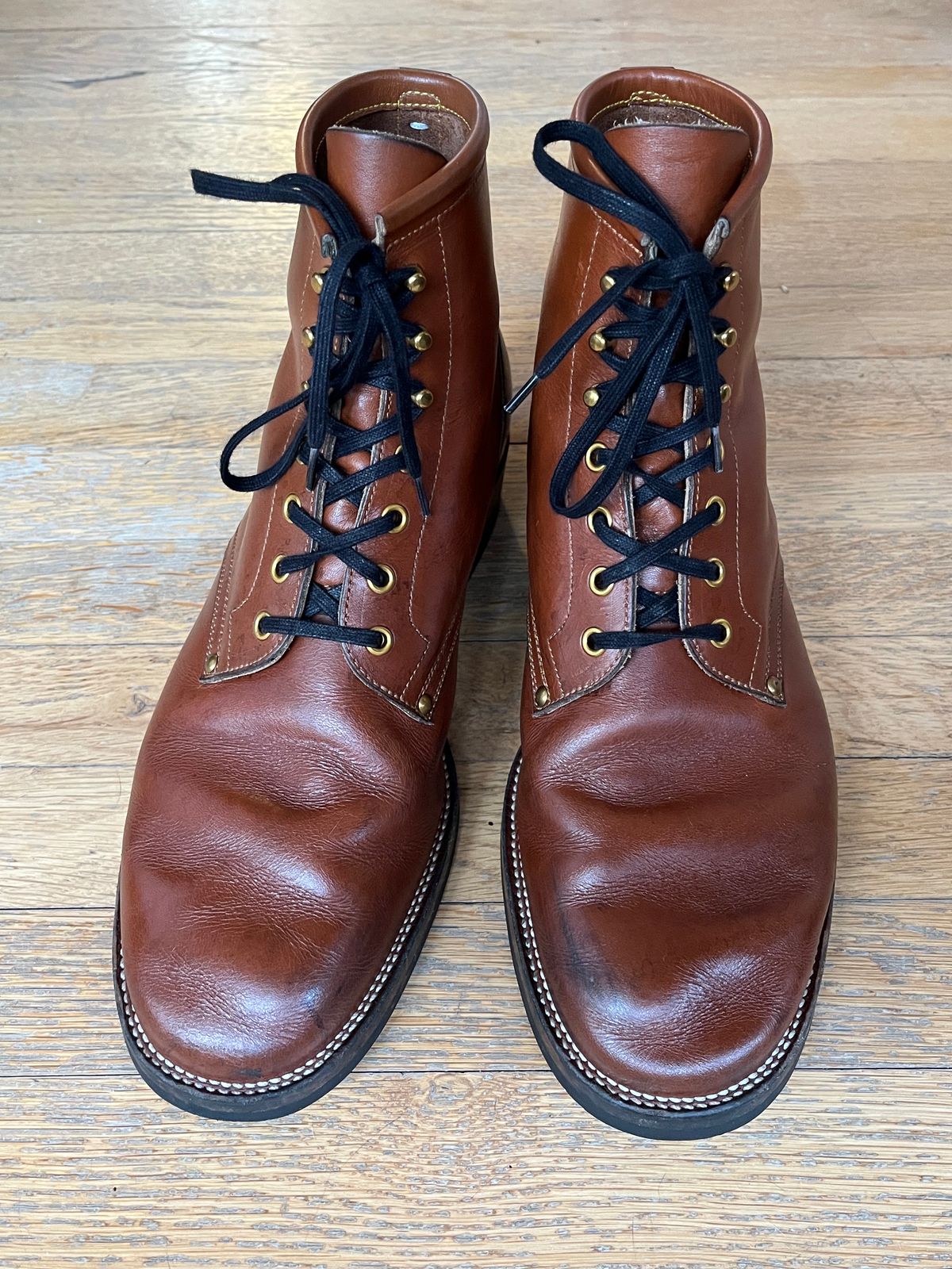 Photo by ld7465 on December 4, 2023 of the Iron Boots The Chosen One in S.B. Foot Teak Featherstone.