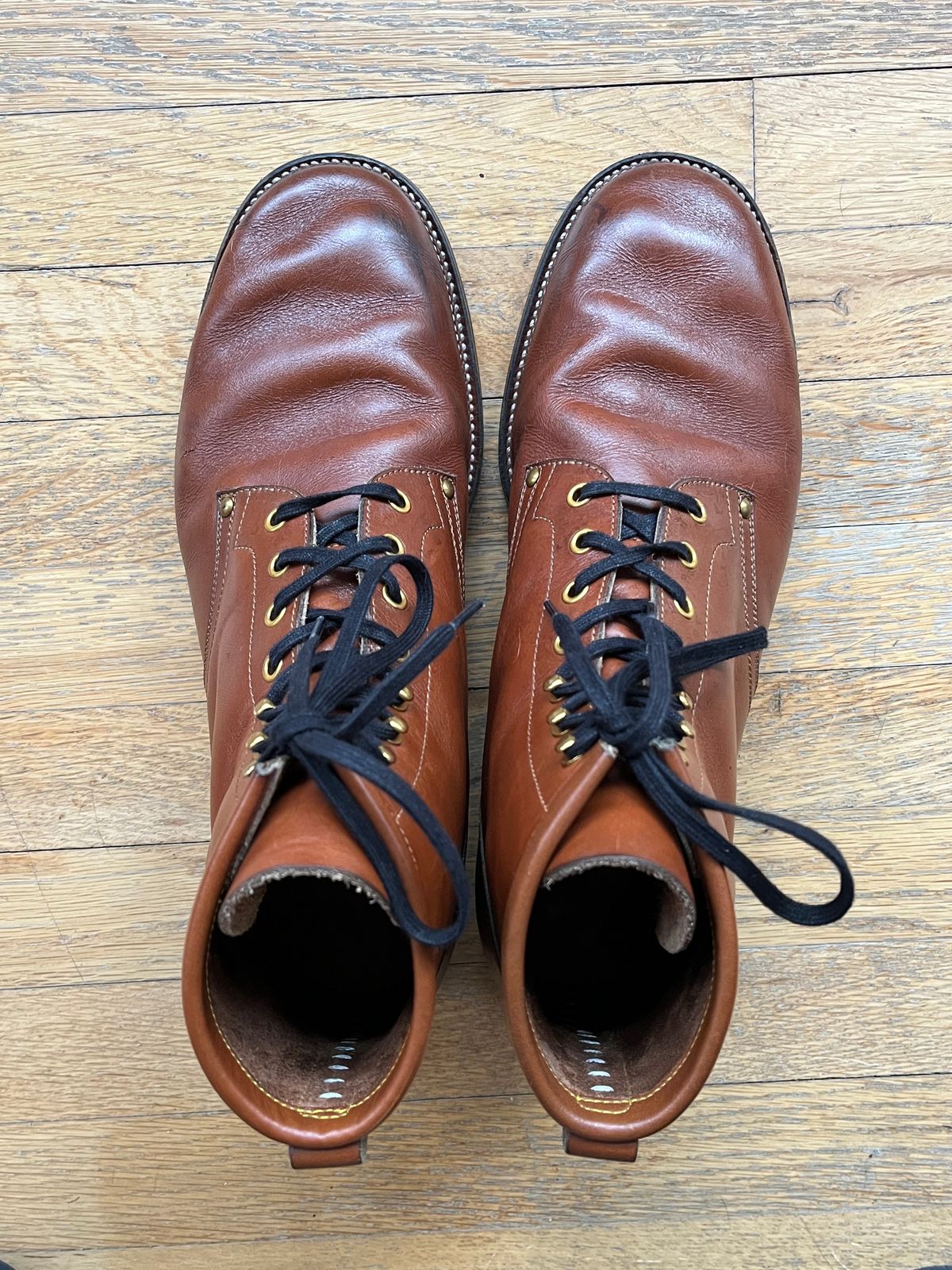 Photo by ld7465 on December 4, 2023 of the Iron Boots The Chosen One in S.B. Foot Teak Featherstone.