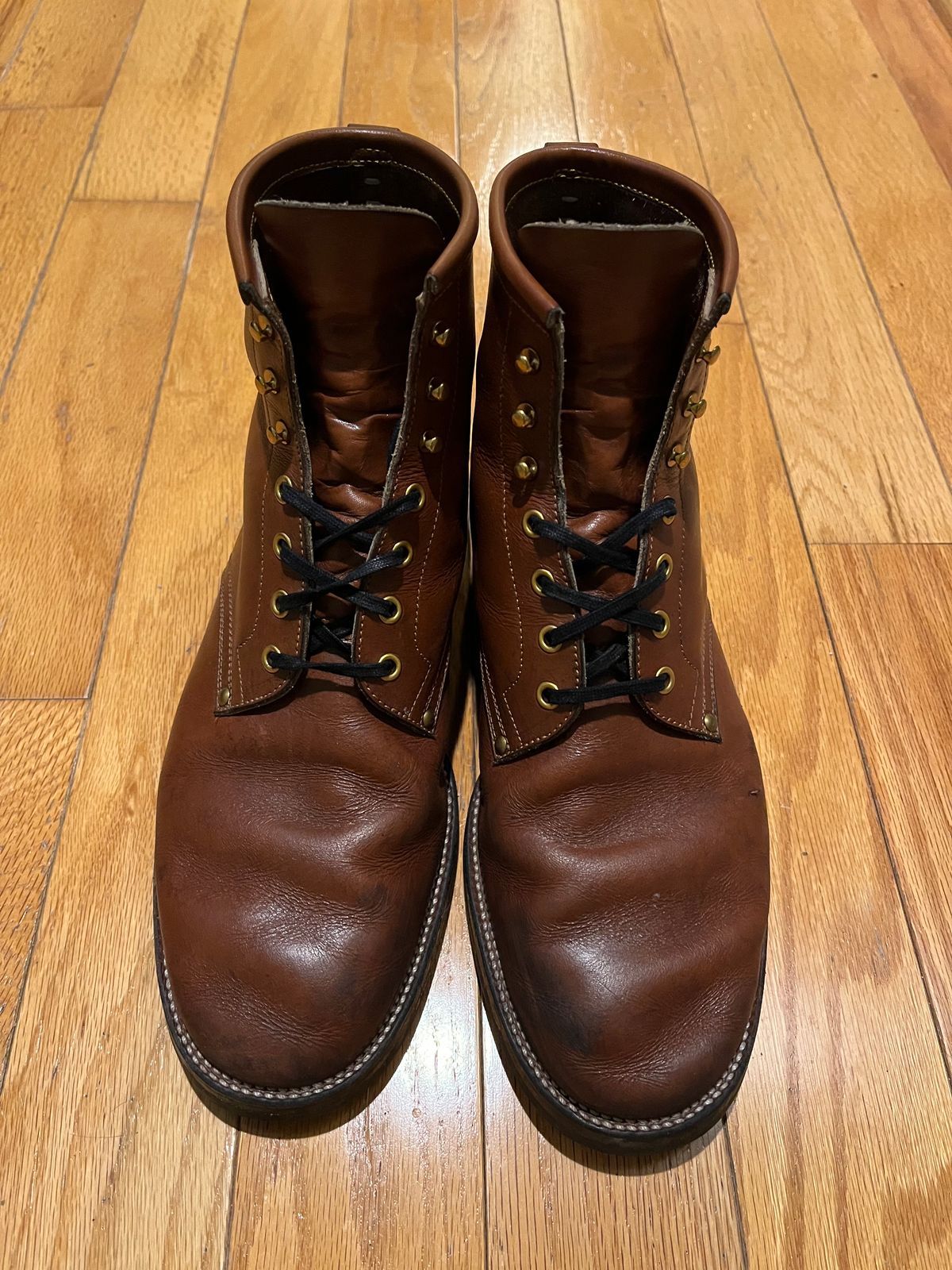 Photo by ld7465 on January 6, 2024 of the Iron Boots The Chosen One in S.B. Foot Teak Featherstone.