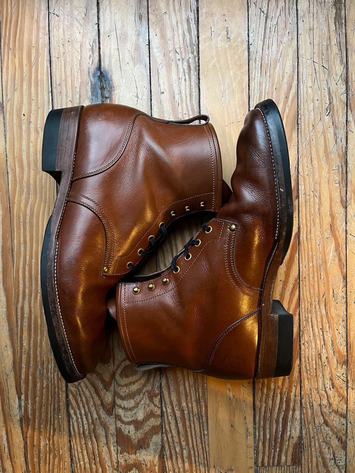 Photo by ld7465 on March 5, 2024 of the Iron Boots The Chosen One in S.B. Foot Teak Featherstone.