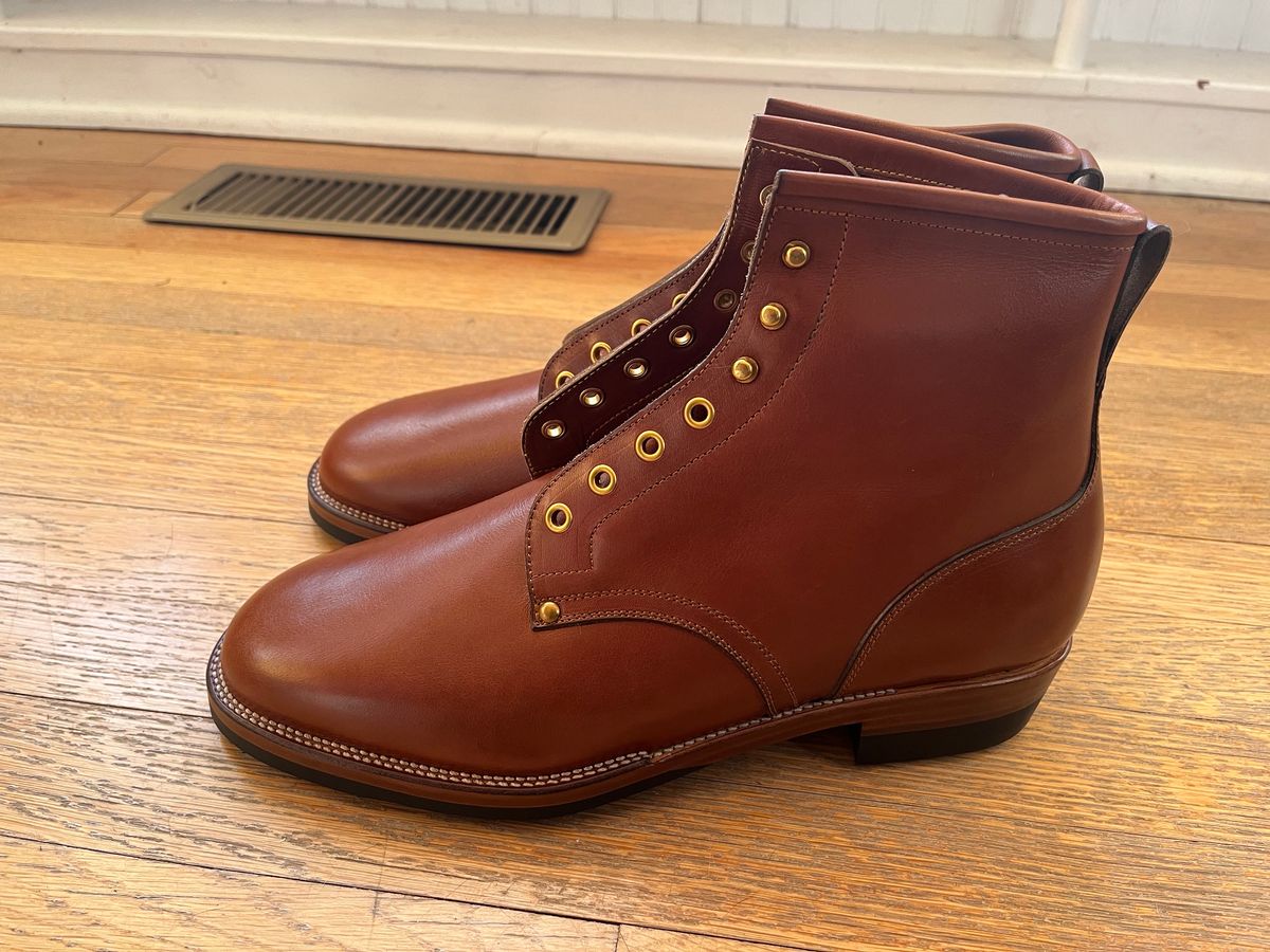 Photo by ld7465 on November 7, 2023 of the Iron Boots The Chosen One in S.B. Foot Teak Featherstone.