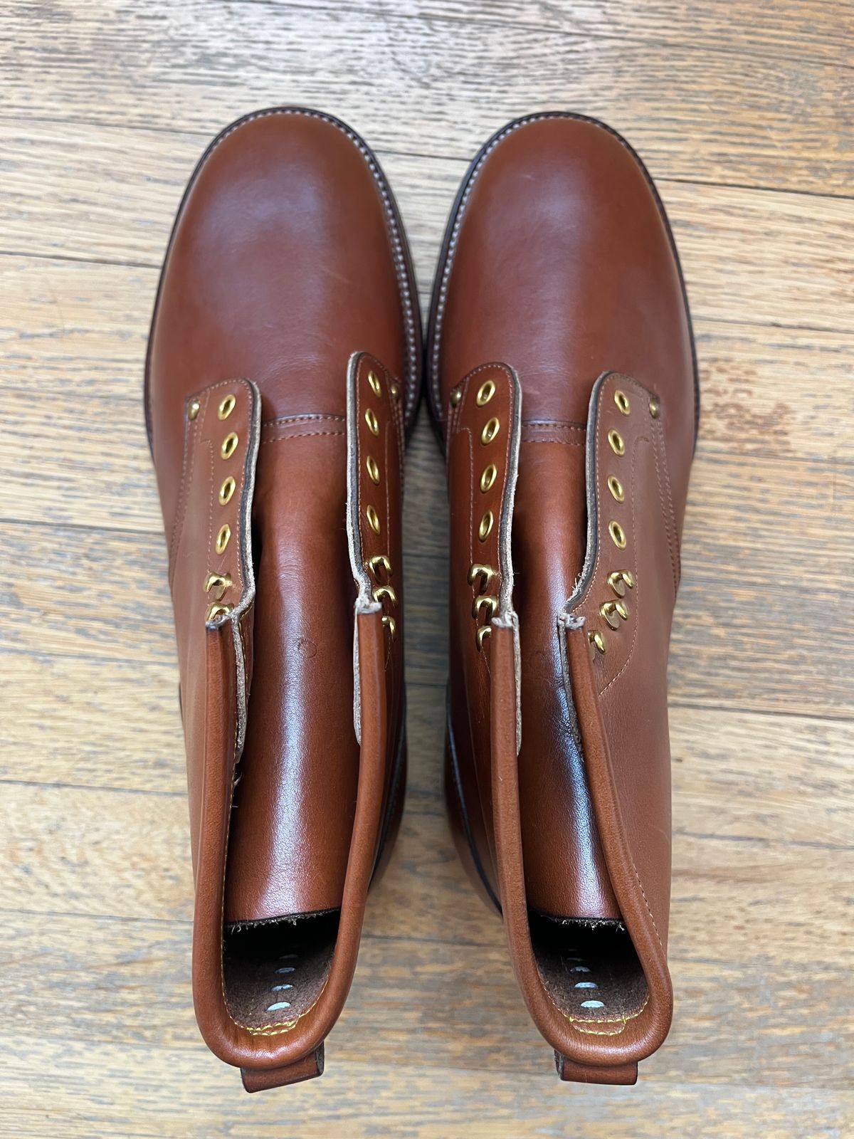 Photo by ld7465 on November 7, 2023 of the Iron Boots The Chosen One in S.B. Foot Teak Featherstone.