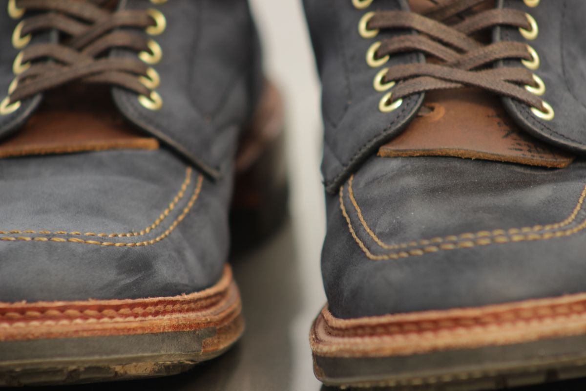 Photo by J.Seven on April 3, 2025 of the Alden Indy Boot in Horween Navy Snuffed Suede.