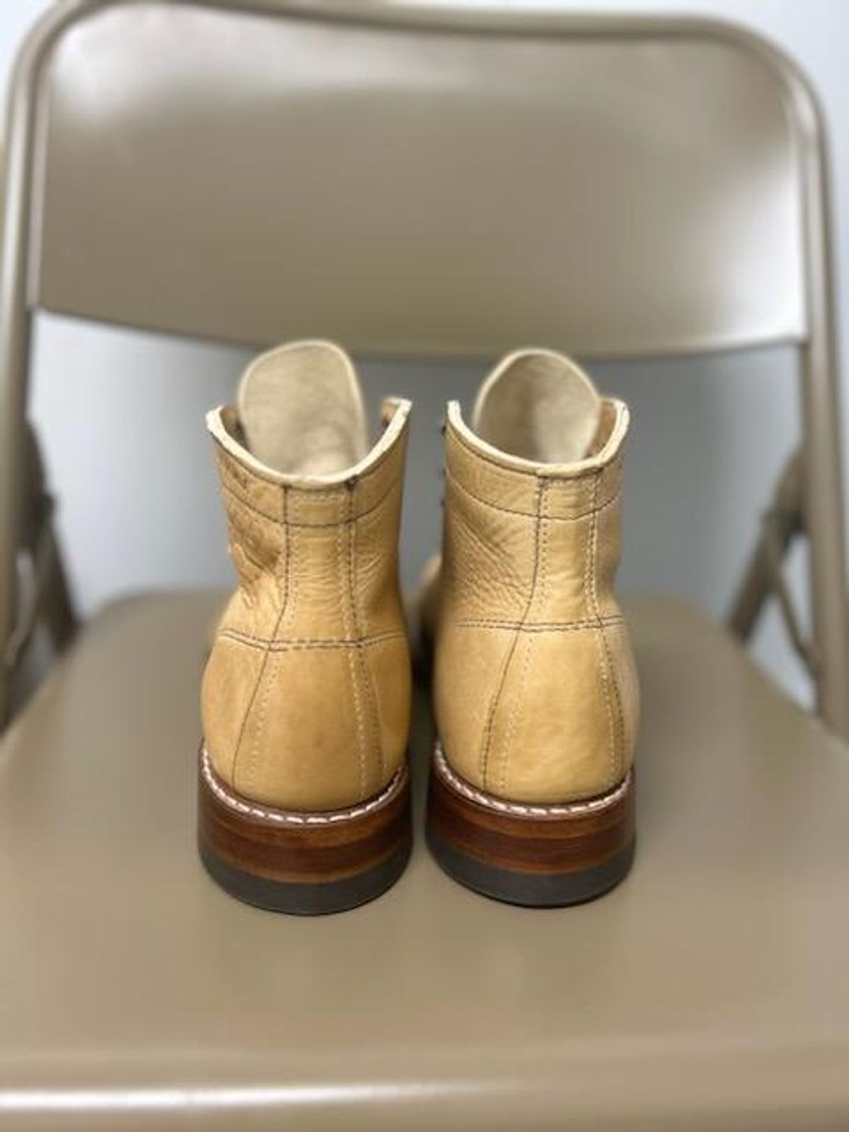 Photo by J.Seven on October 11, 2023 of the Wolverine 1000 Mile Evans Boot in Horween Olive Tanned.