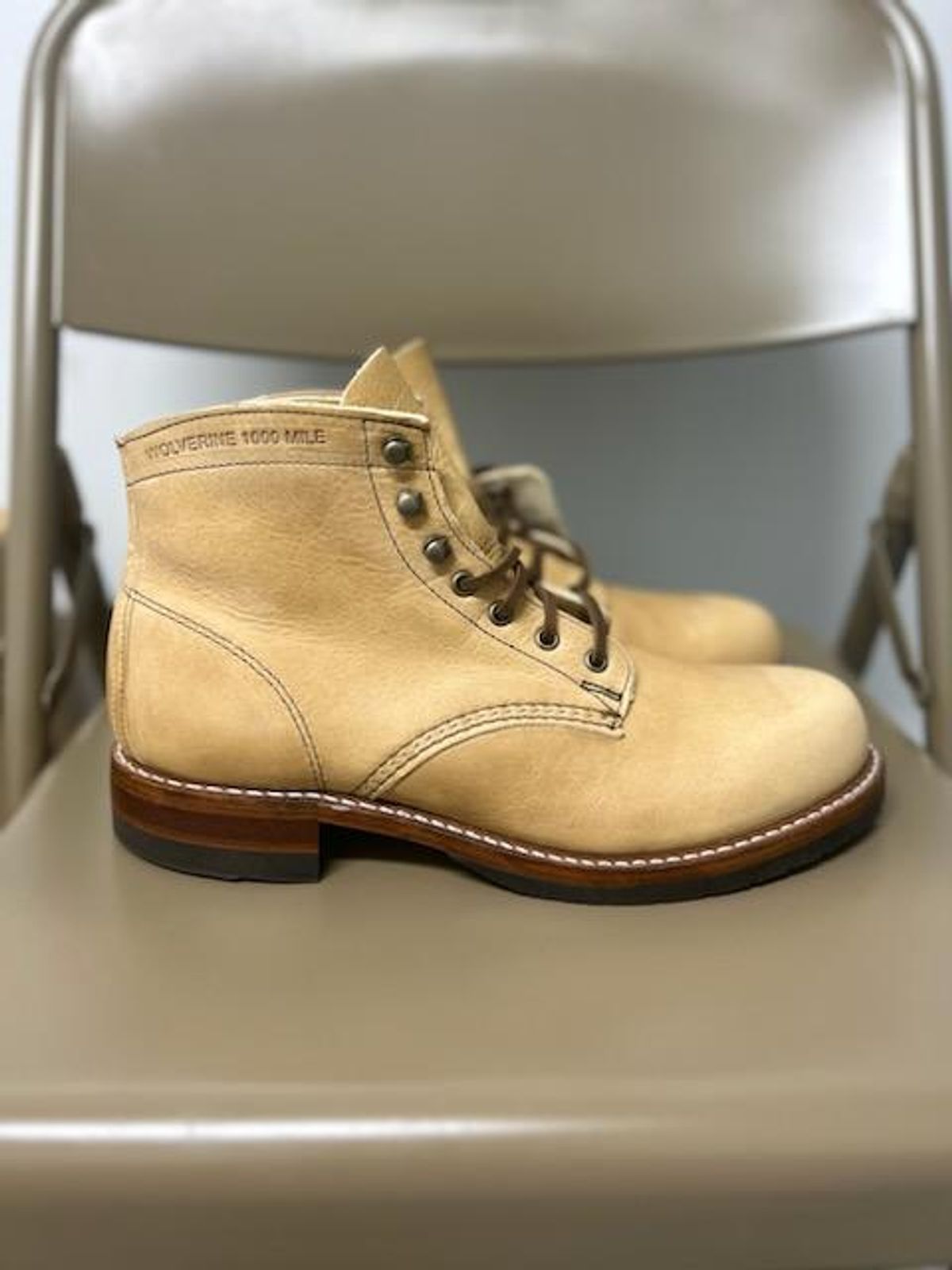 Photo by J.Seven on October 11, 2023 of the Wolverine 1000 Mile Evans Boot in Horween Olive Tanned.