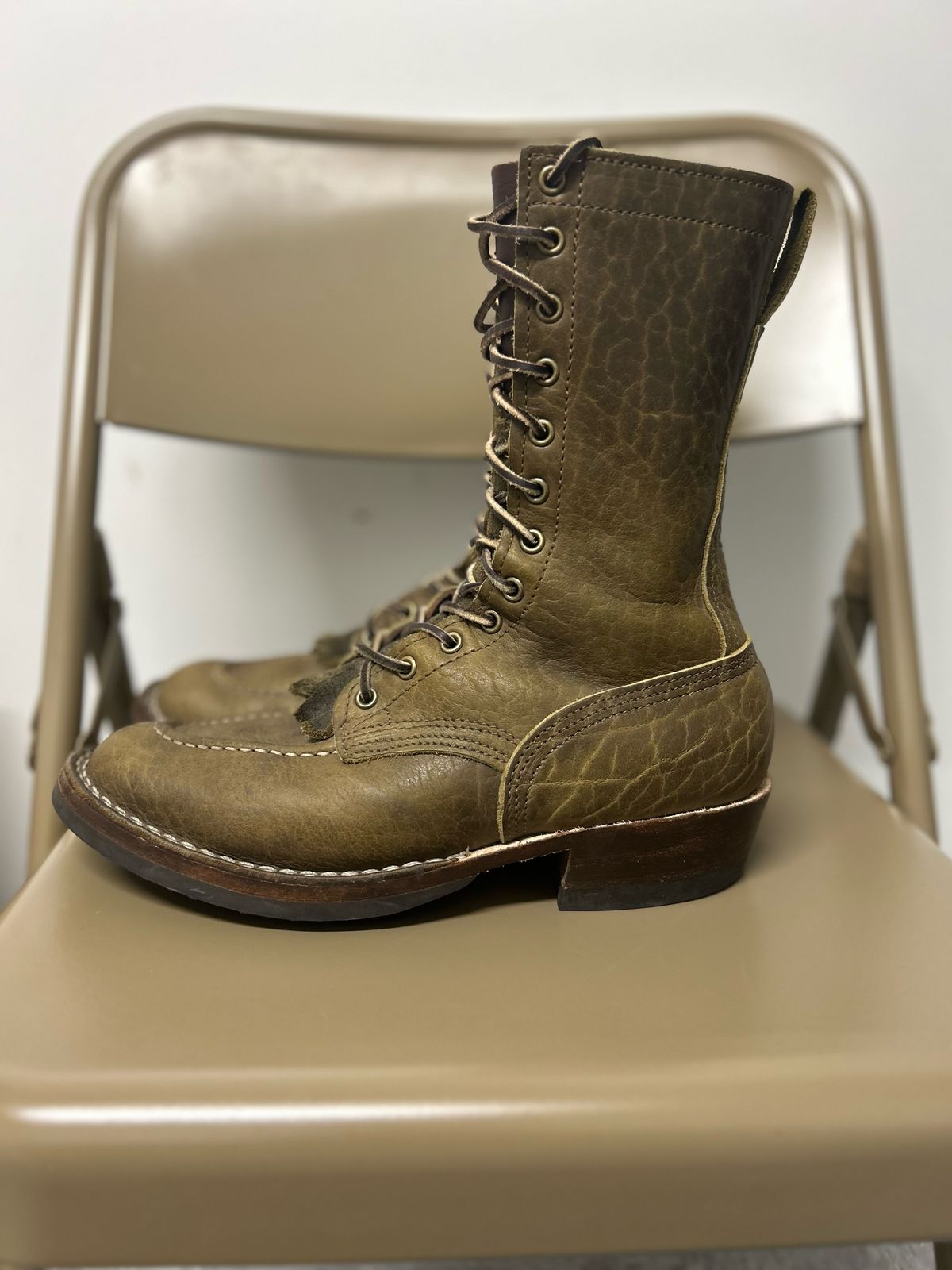 Photo by J.Seven on December 6, 2023 of the Nicks MTO in Law Tanning Olive Smooth Shruken Bison.