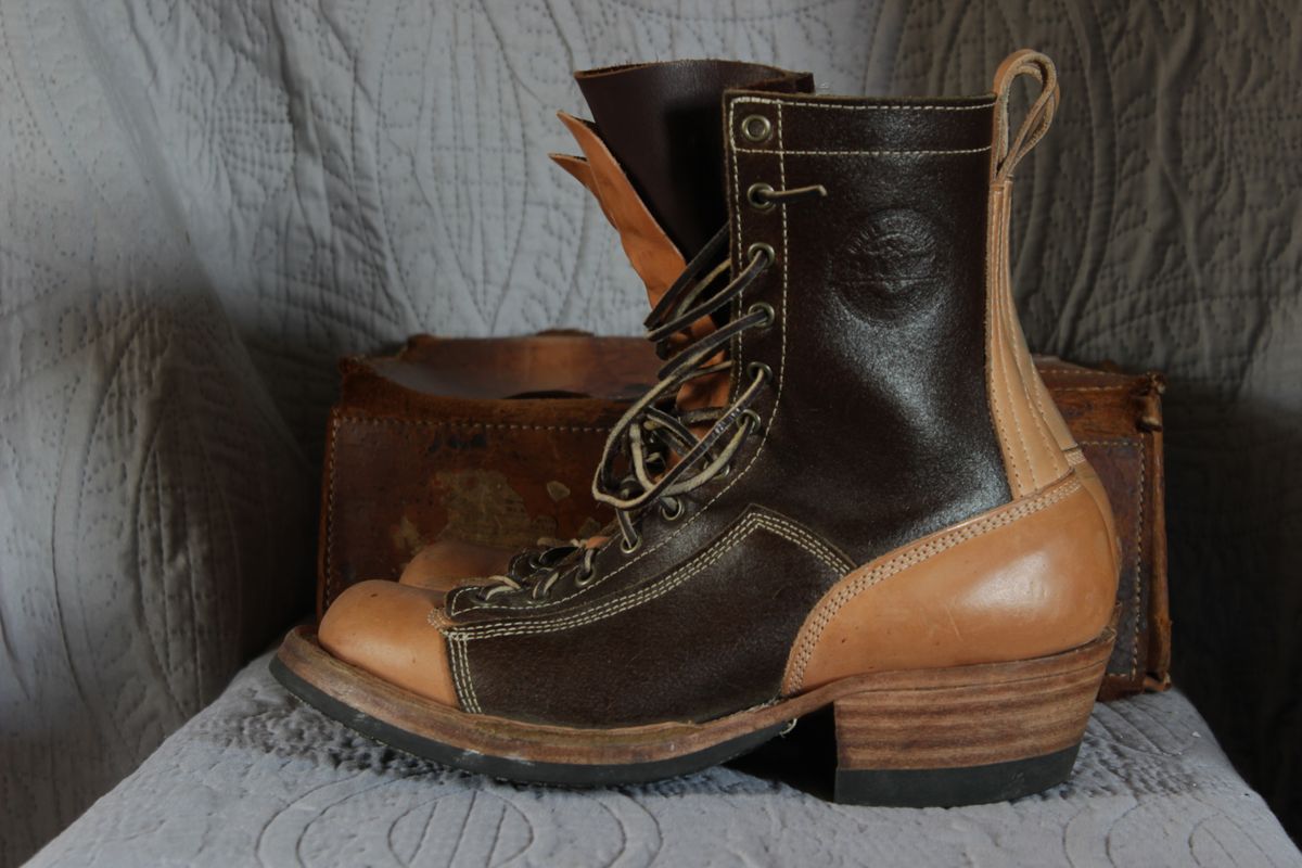 Photo by J.Seven on November 6, 2024 of the Frank's Boots Monkey Boot in Horween Cinnamon Waxed Flesh & Wickett & Craig Russet Traditional Harness.