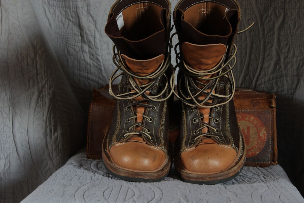 Photo by J.Seven on November 6, 2024 of the Frank's Boots Monkey Boot in Horween Cinnamon Waxed Flesh & Wickett & Craig Russet Traditional Harness.
