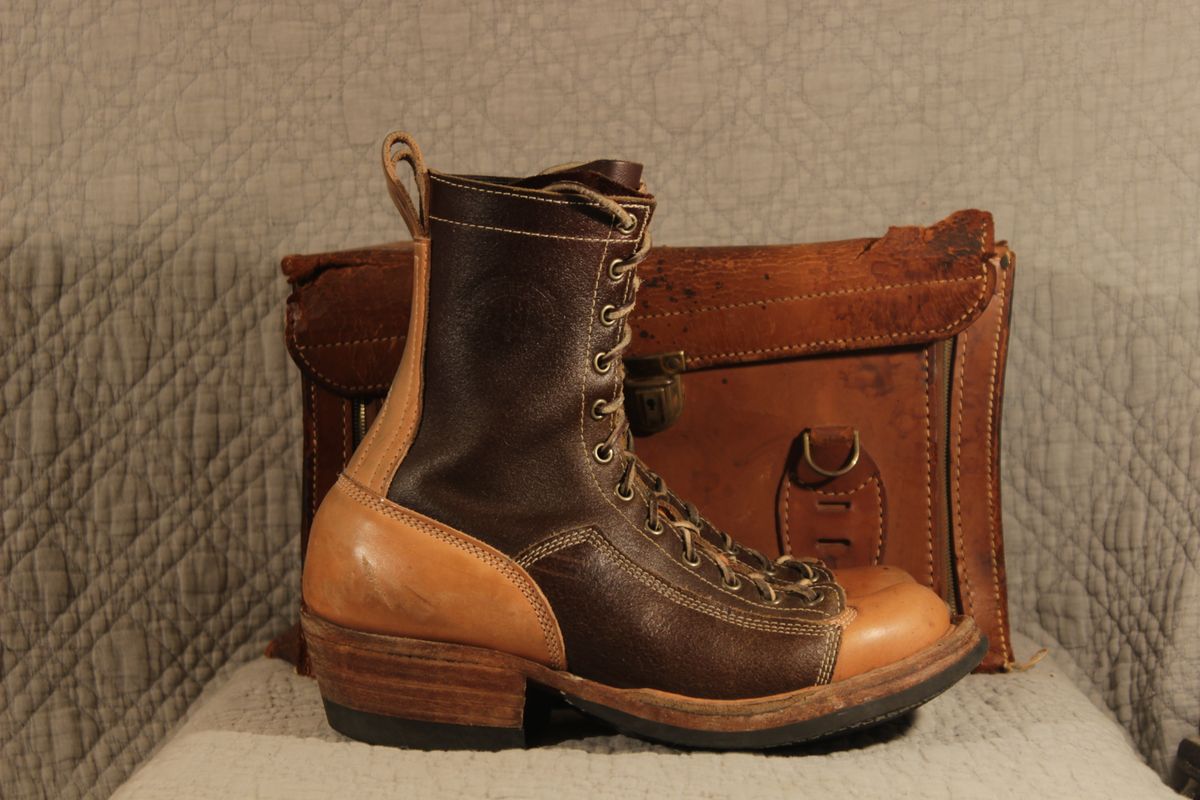 Photo by J.Seven on December 6, 2024 of the Frank's Boots Monkey Boot in Horween Cinnamon Waxed Flesh & Wickett & Craig Russet Traditional Harness.