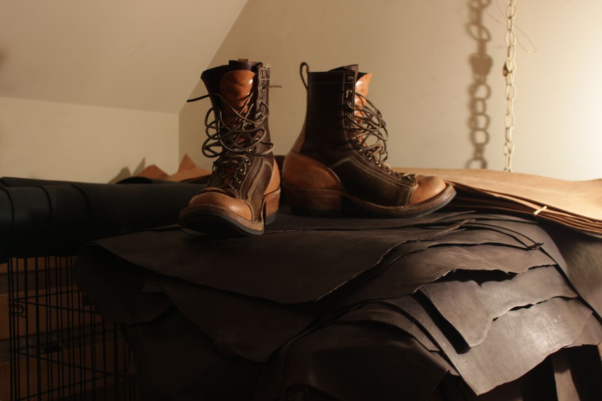 Photo by J.Seven on December 16, 2024 of the Frank's Boots Monkey Boot in Horween Cinnamon Waxed Flesh & Wickett & Craig Russet Traditional Harness.
