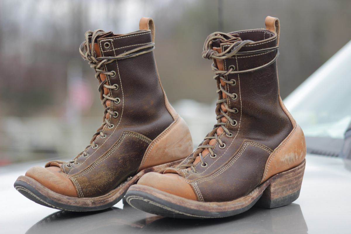Photo by J.Seven on March 6, 2025 of the Frank's Boots Monkey Boot in Horween Cinnamon Waxed Flesh & Wickett & Craig Russet Traditional Harness.