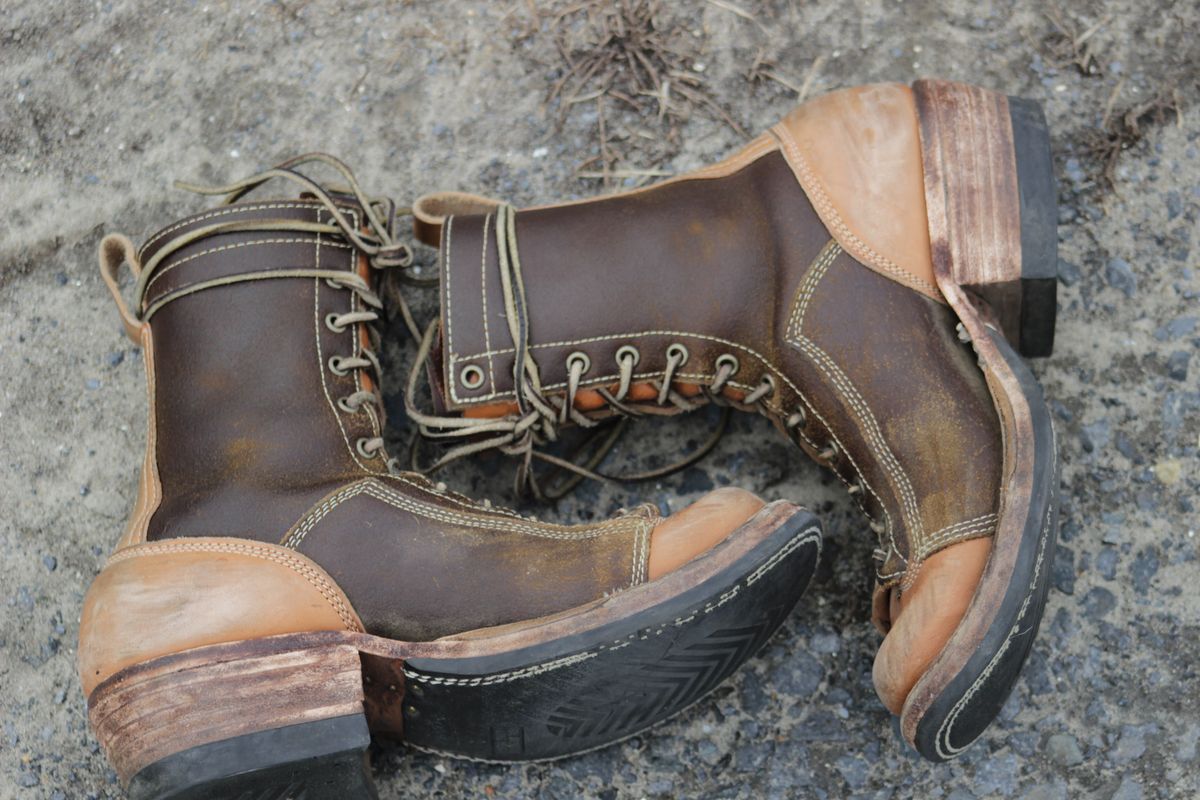 Photo by J.Seven on March 6, 2025 of the Frank's Boots Monkey Boot in Horween Cinnamon Waxed Flesh & Wickett & Craig Russet Traditional Harness.