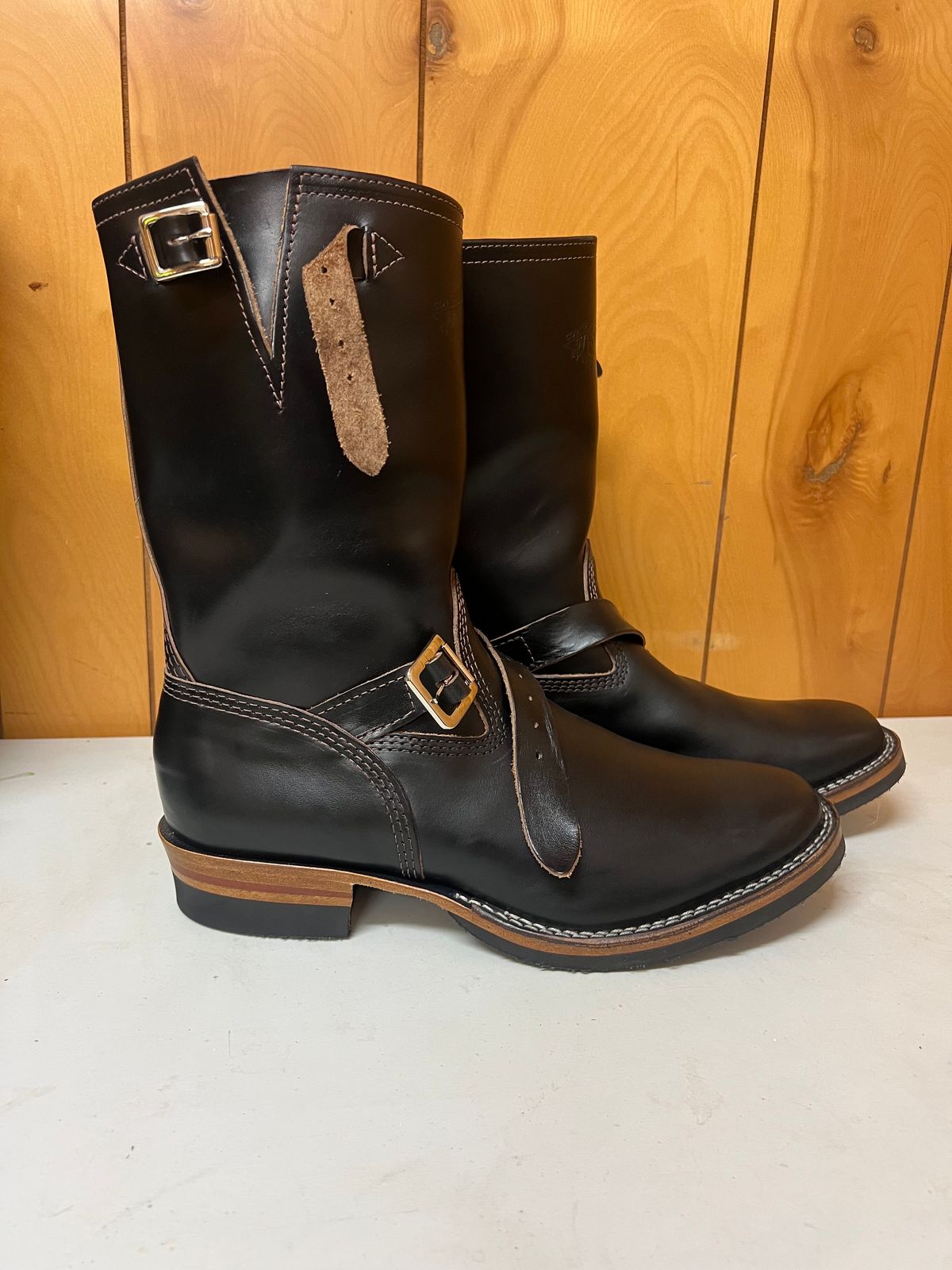 Photo by twigglekitty73 on October 2, 2023 of the Wesco Mister Lou in Horween Black Chromexcel Horsehide.