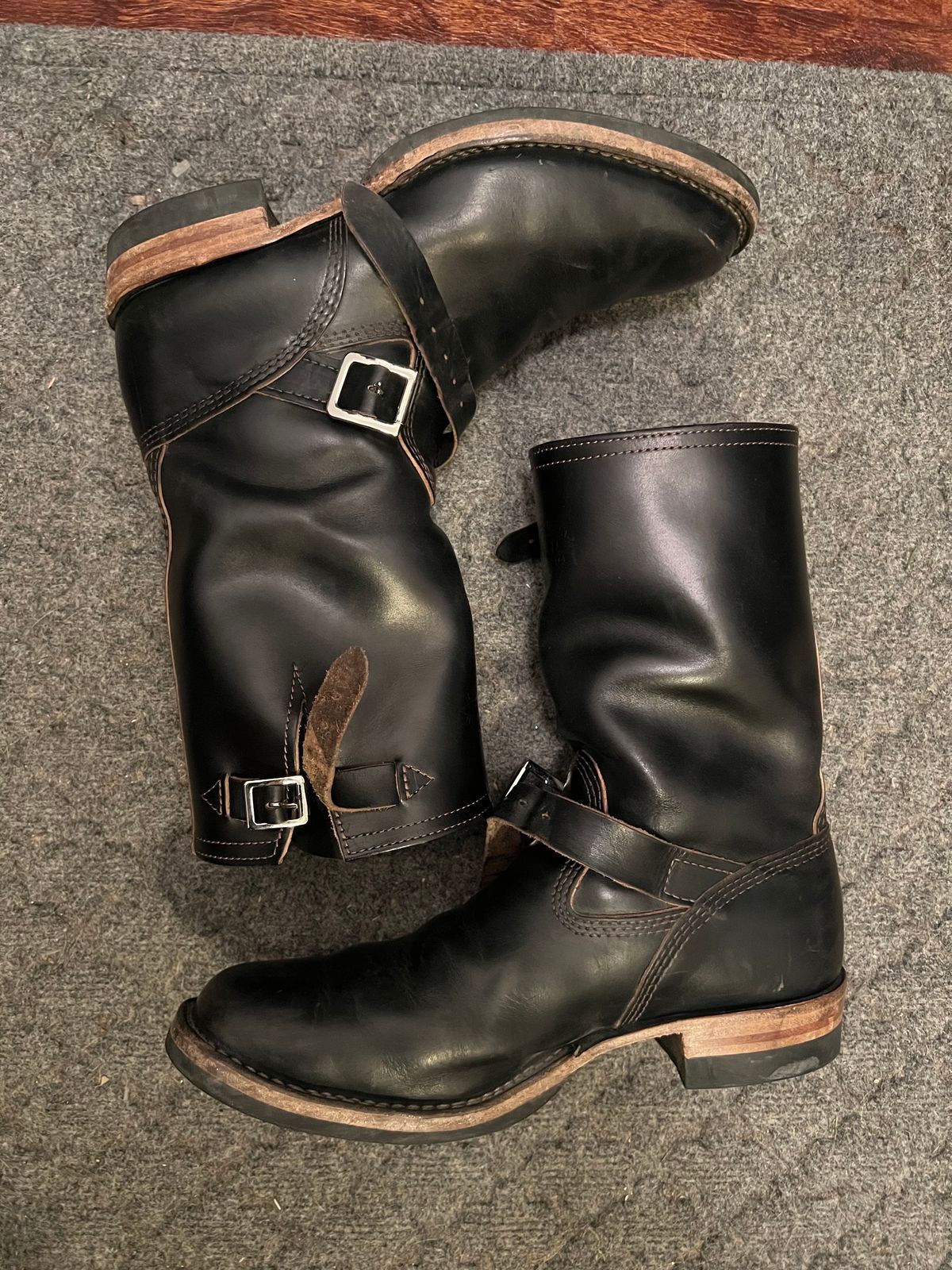 Photo by twigglekitty73 on December 2, 2023 of the Wesco Mister Lou in Horween Black Chromexcel Horsehide.