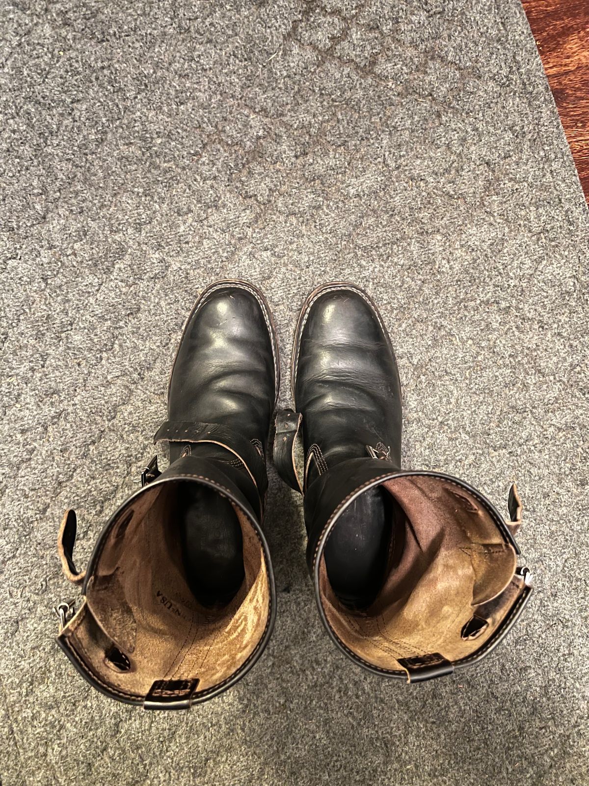 Photo by twigglekitty73 on December 2, 2023 of the Wesco Mister Lou in Horween Black Chromexcel Horsehide.