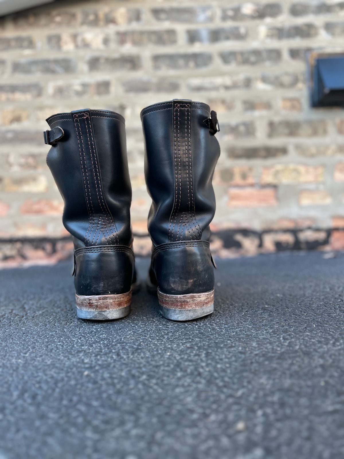 Photo by twigglekitty73 on February 2, 2024 of the Wesco Mister Lou in Horween Black Chromexcel Horsehide.